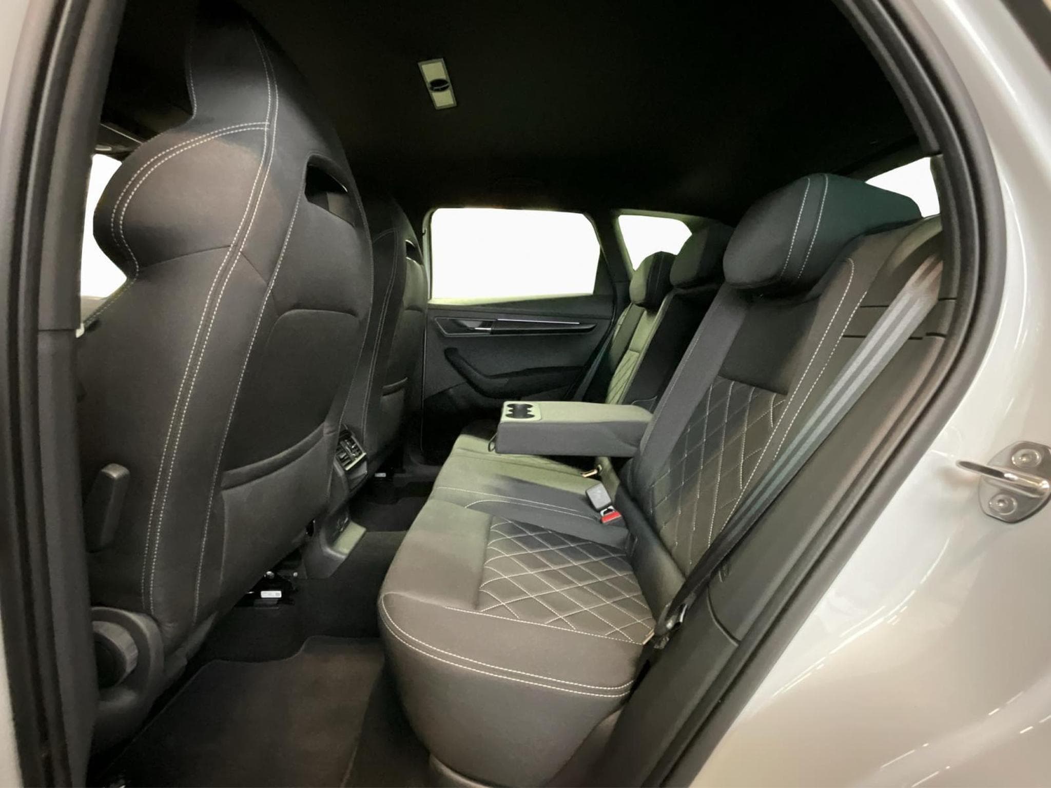 Skoda Karoq Sportline+DSG (2024) - Foto 15