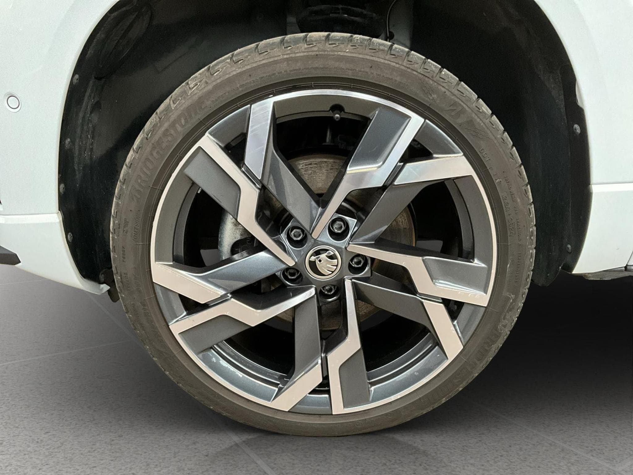 Skoda Karoq Sportline+DSG (2024) - Foto 8