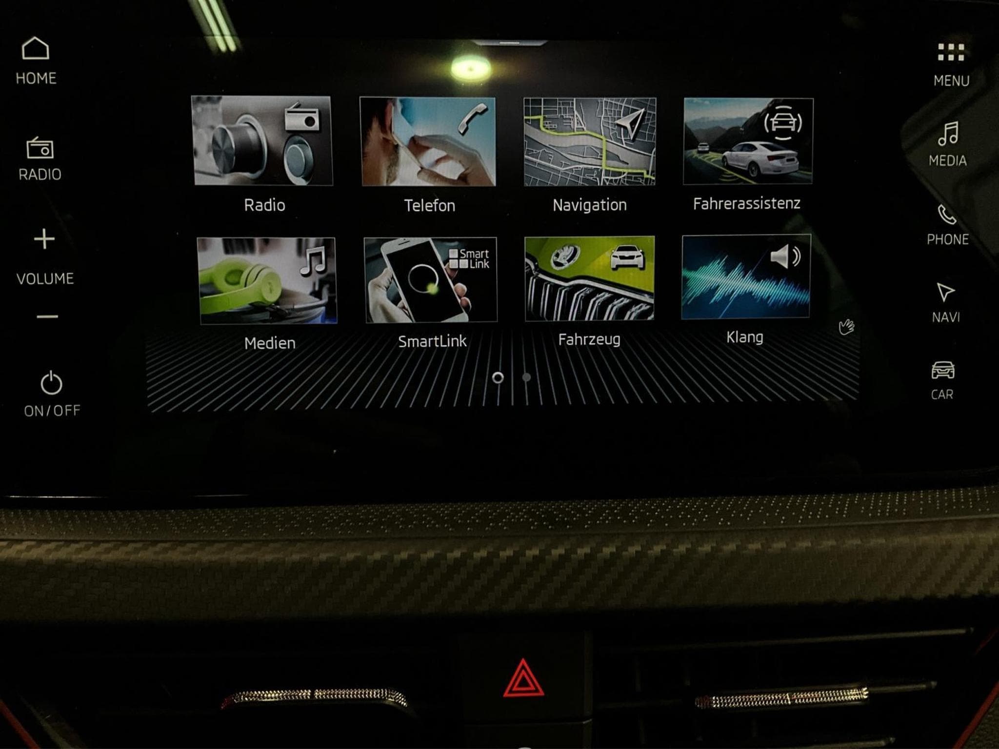 Skoda Scala Monte-Carlo+bvm+FullLink+RearView (2025) - Foto 13