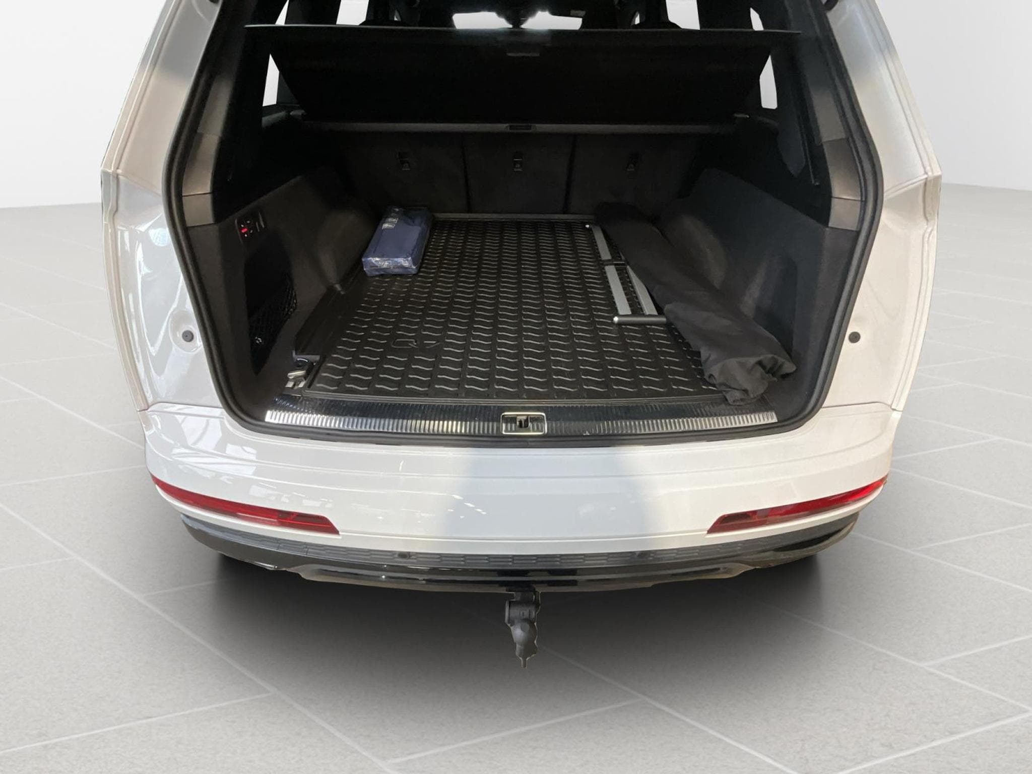 Audi Q7 S-line+Quattro+Tiptronic+P.Premium (2023) - Photo 17