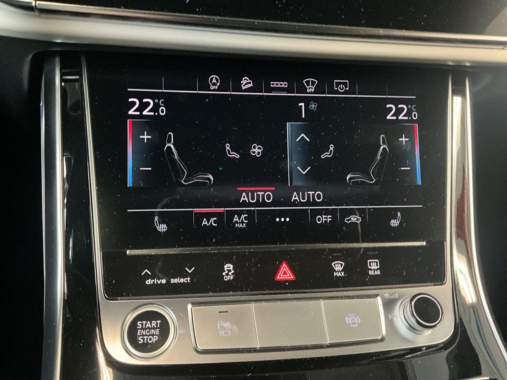 Audi Q7 S-line+Quattro+Tiptronic+P.Premium (2023) - Photo 22