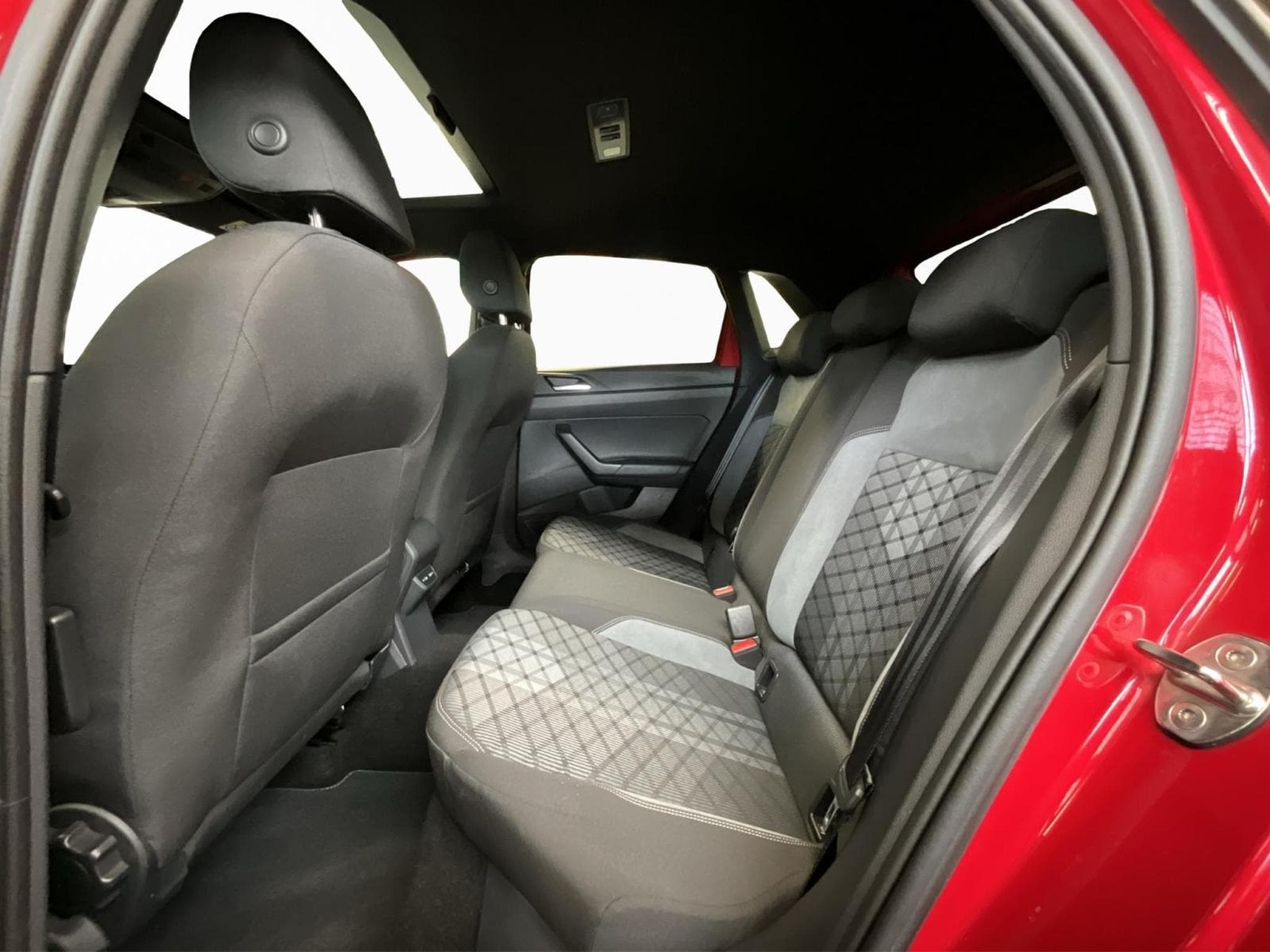 VW Polo R-Line+DSG+Pano+Matrix-LED (2022) - Photo 16