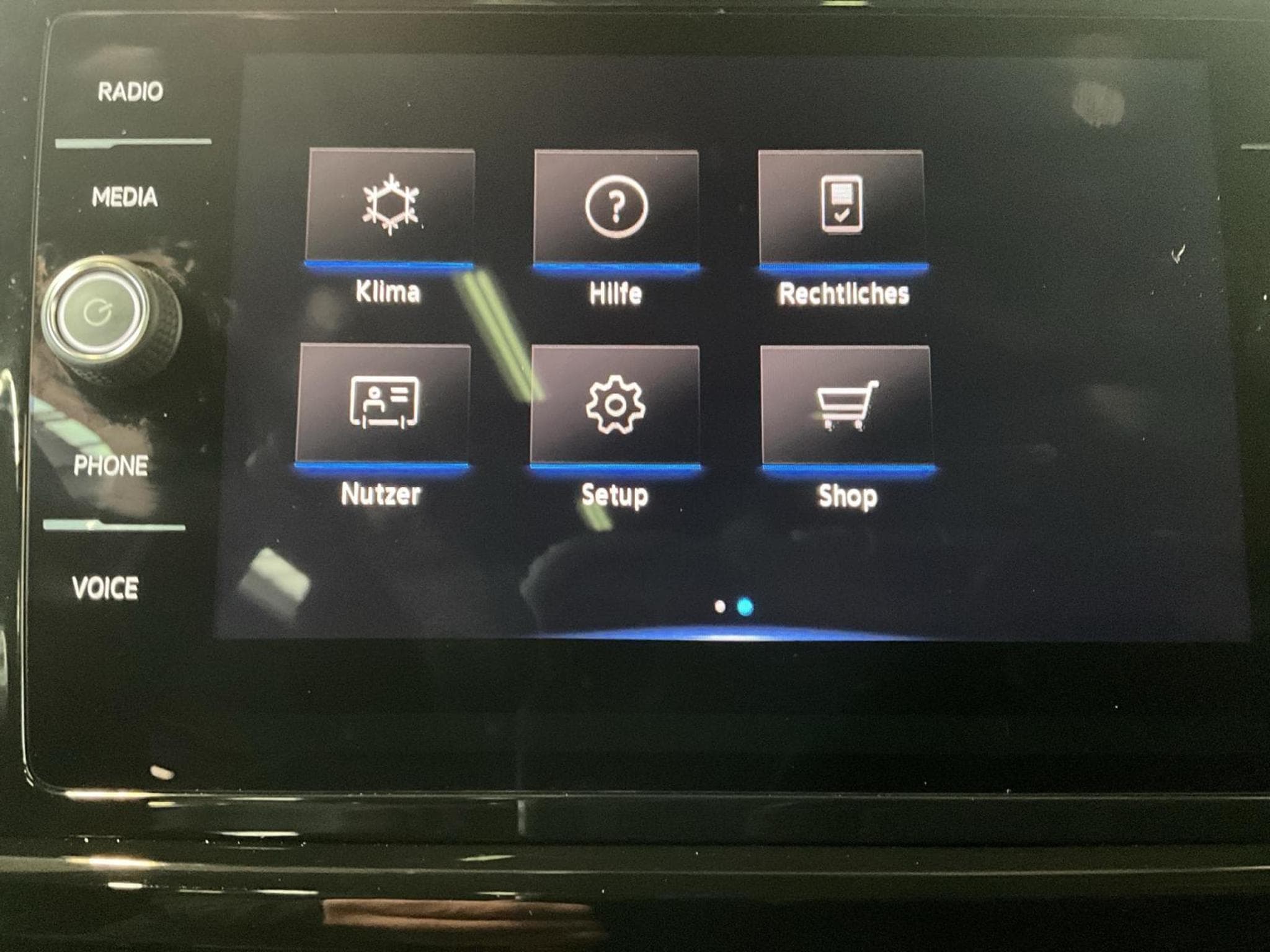 VW T-Roc R-Line+DSG+Black-Style+Pano+RearView (2024) - Photo 20