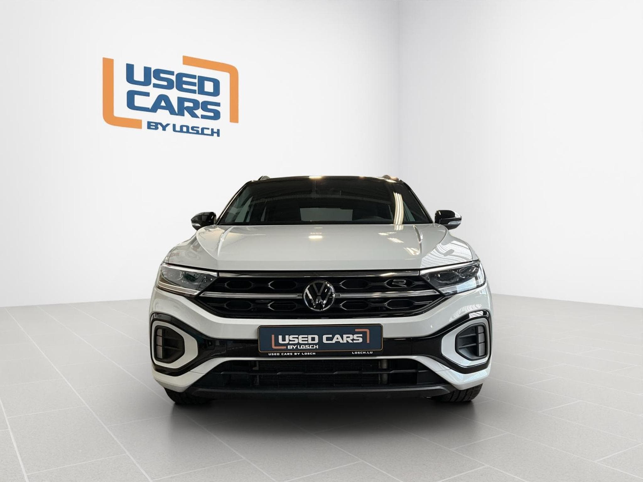 VW T-Roc R-Line+DSG+Black-Style+Pano+RearView (2024) - Photo 3