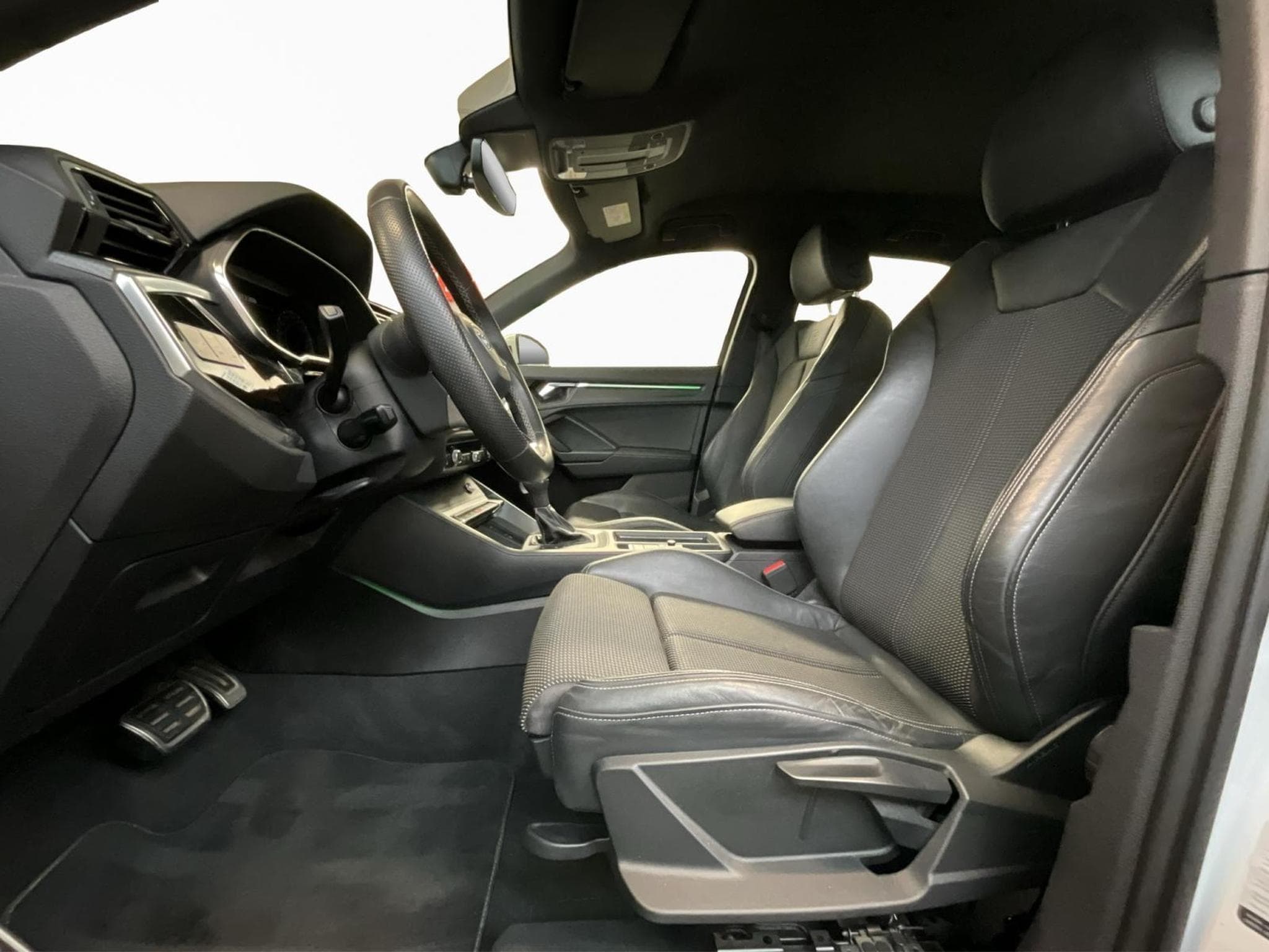 Audi Q3 S-line+DSG+LED+Navi+Digi+ (2023) - Foto 11