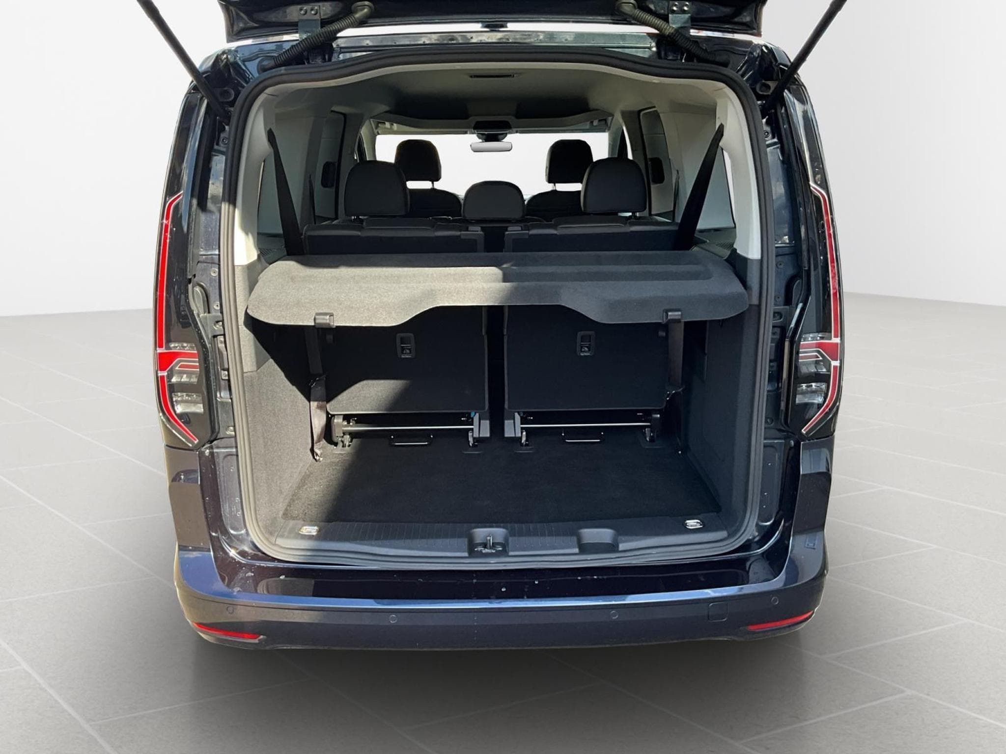 VW Caddy Maxi+DSG+7sitze+Navi (2025) - Foto 16