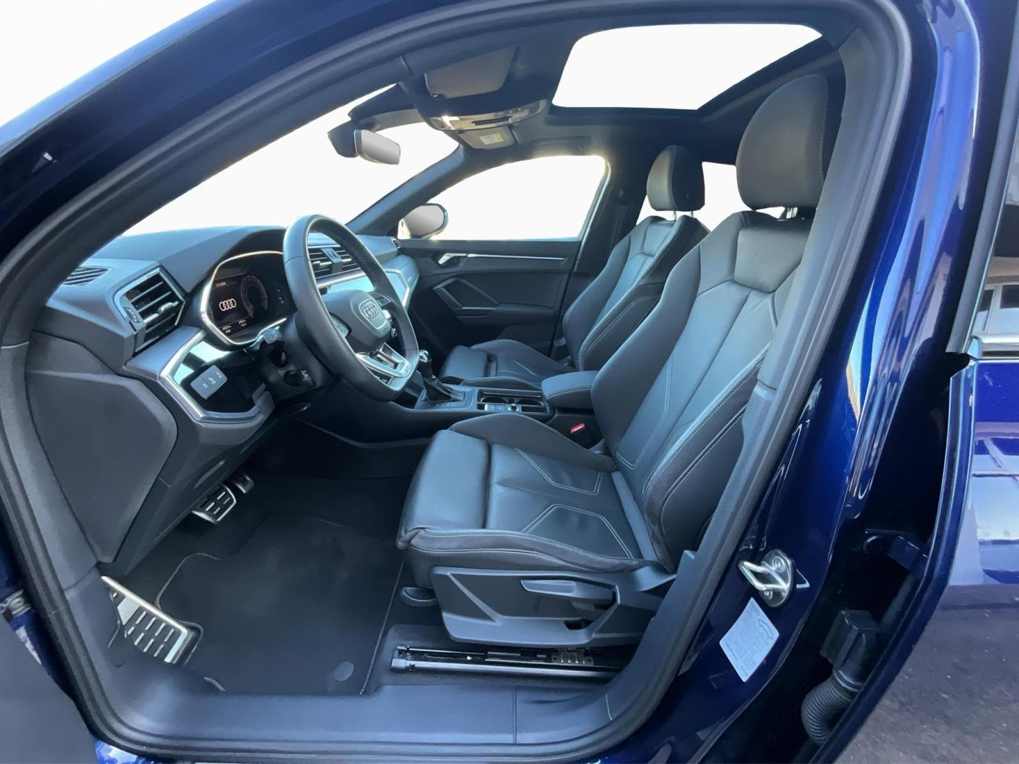 Audi Q3 S-Line+45TFSI+Quattro+S-Tronic (2022) - Photo 9