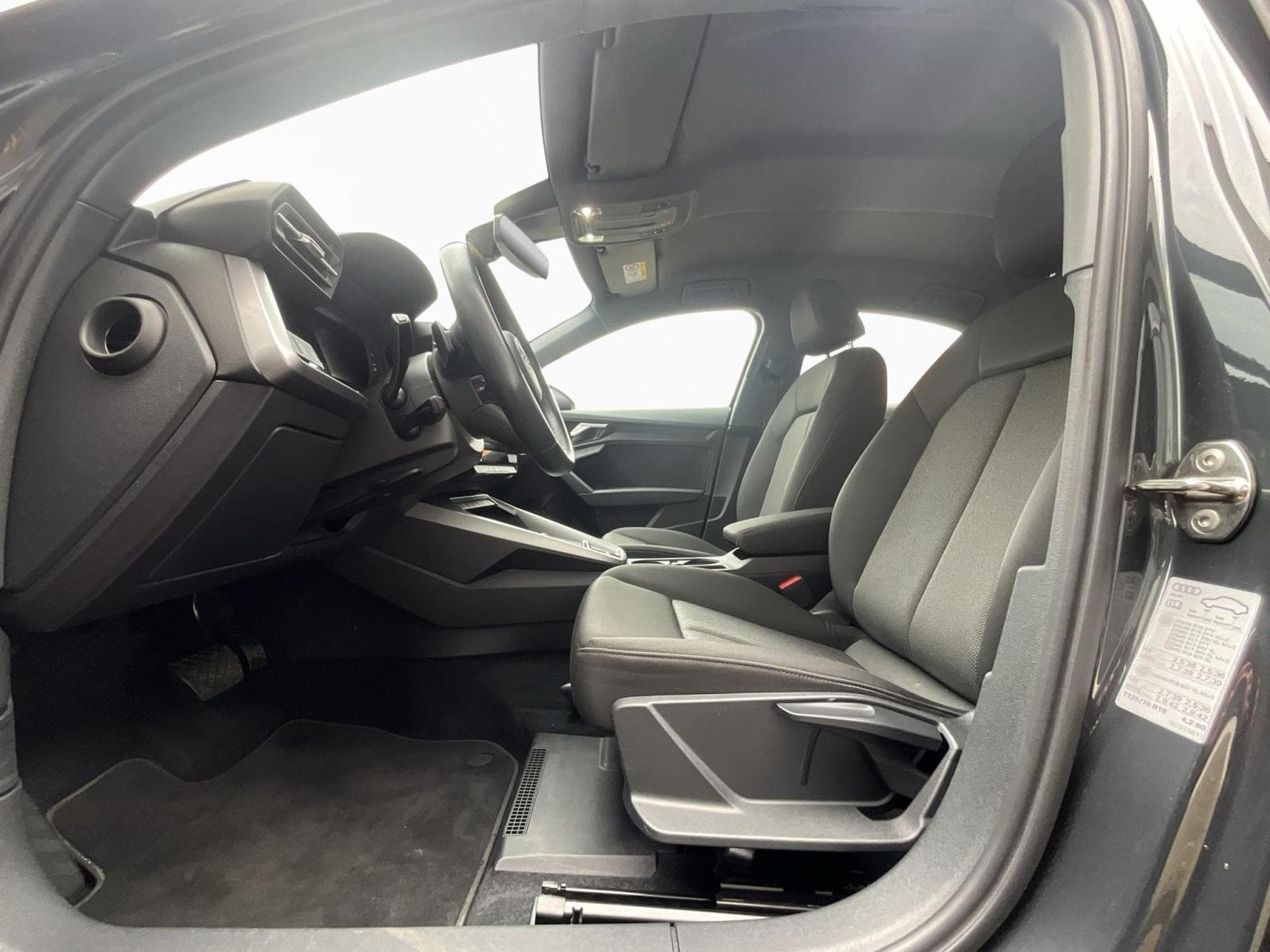 Audi A3 Limo+35TFSI+S-Tronic+P.Business+Led (2023) - Photo 9