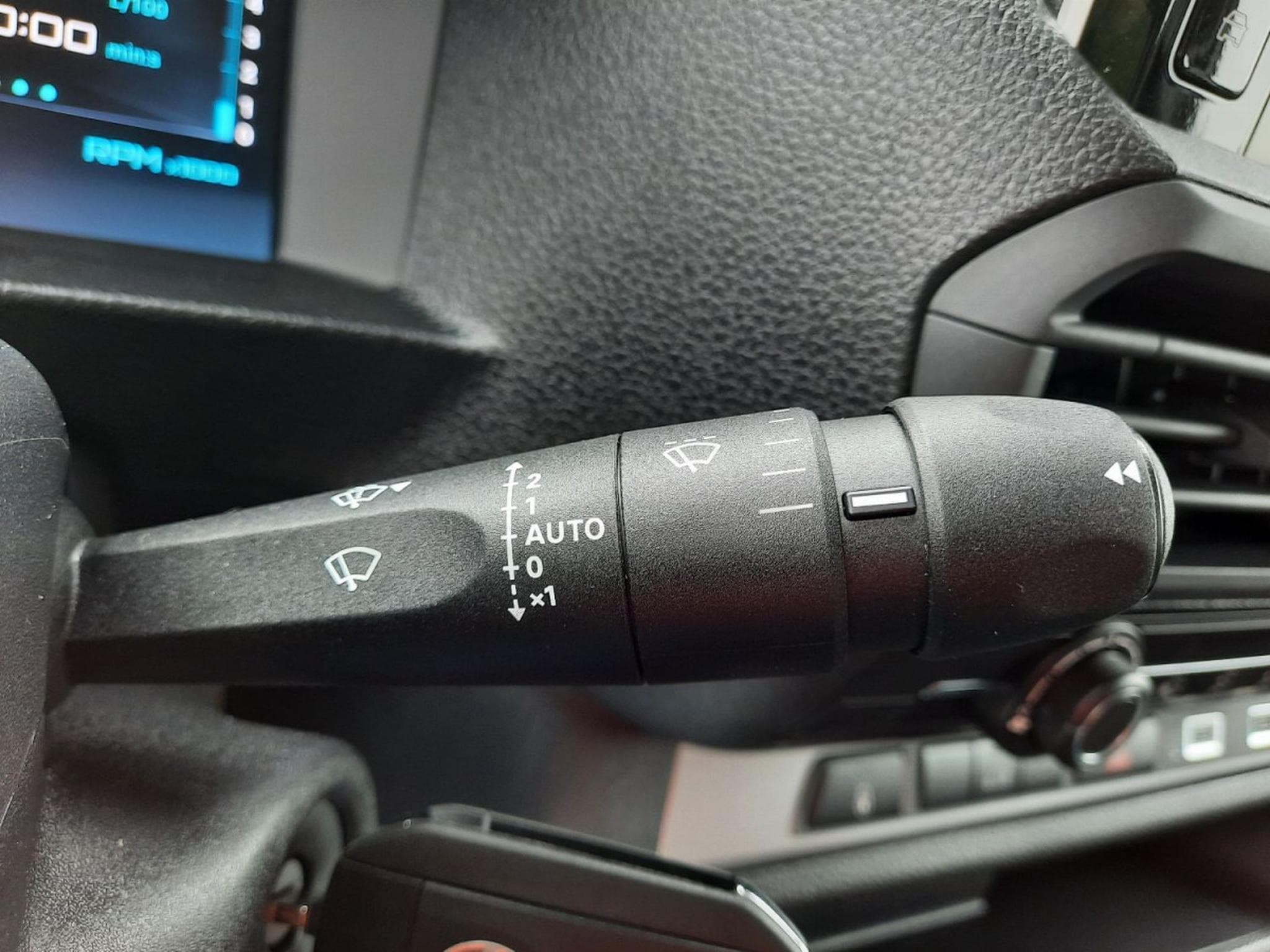 Citroën Jumpy 2.0 BlueHDI EAT8 150 Confort (2026) - Foto 14