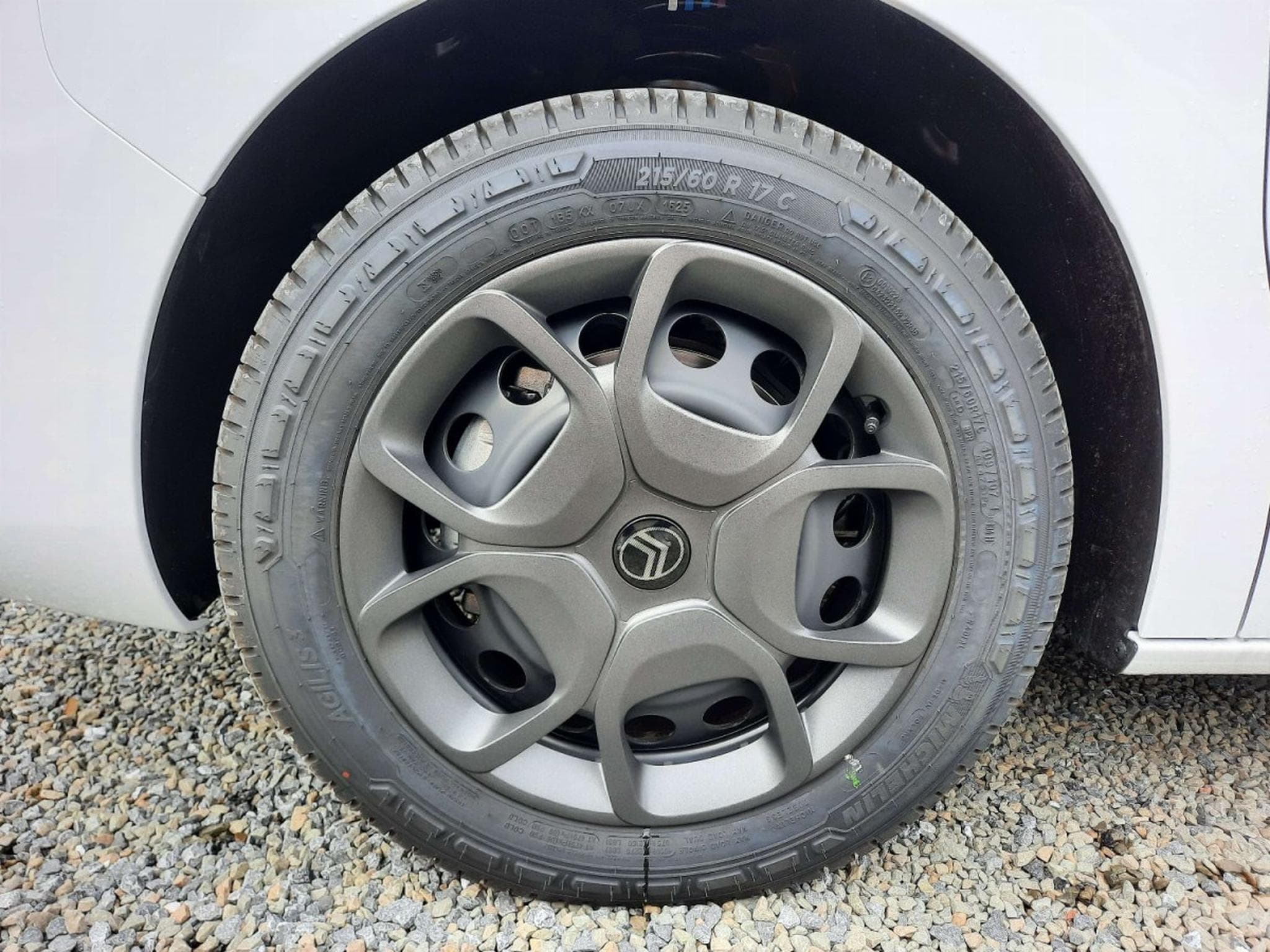 Citroën Jumpy 2.0 BlueHDI EAT8 150 Confort (2026) - Foto 7