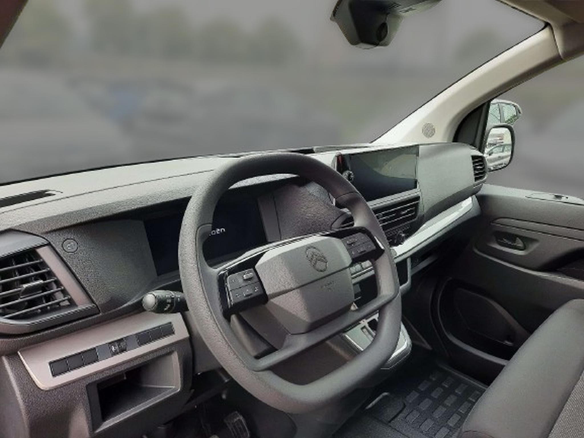 Citroën Jumpy 2.0 BlueHDI EAT8 150 Confort (2026) - Foto 8