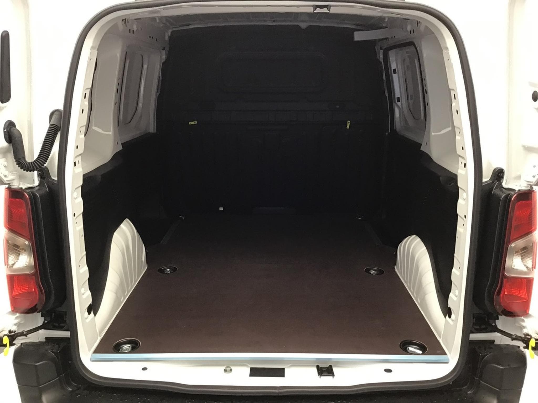 Citroën Berlingo 1.5 BlueHDI 100 (2025) - Foto 23