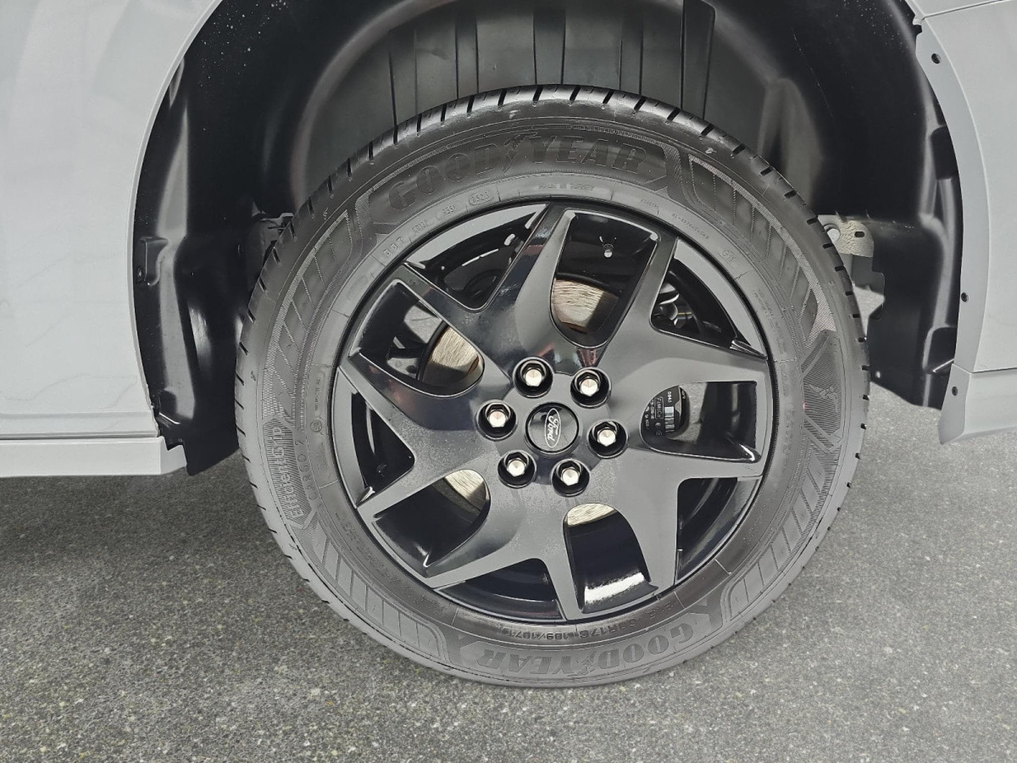 Ford Transit 2.0 ECOBLUE 170 BVA L1H1 Sport (2026) - Foto 6