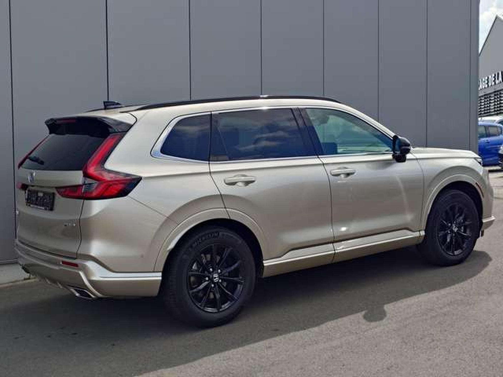 Honda CR-V CR-V e:PHEV 2.0i 2WD PLUG-IN HYBRID Advance Tech (2025) - Photo 4