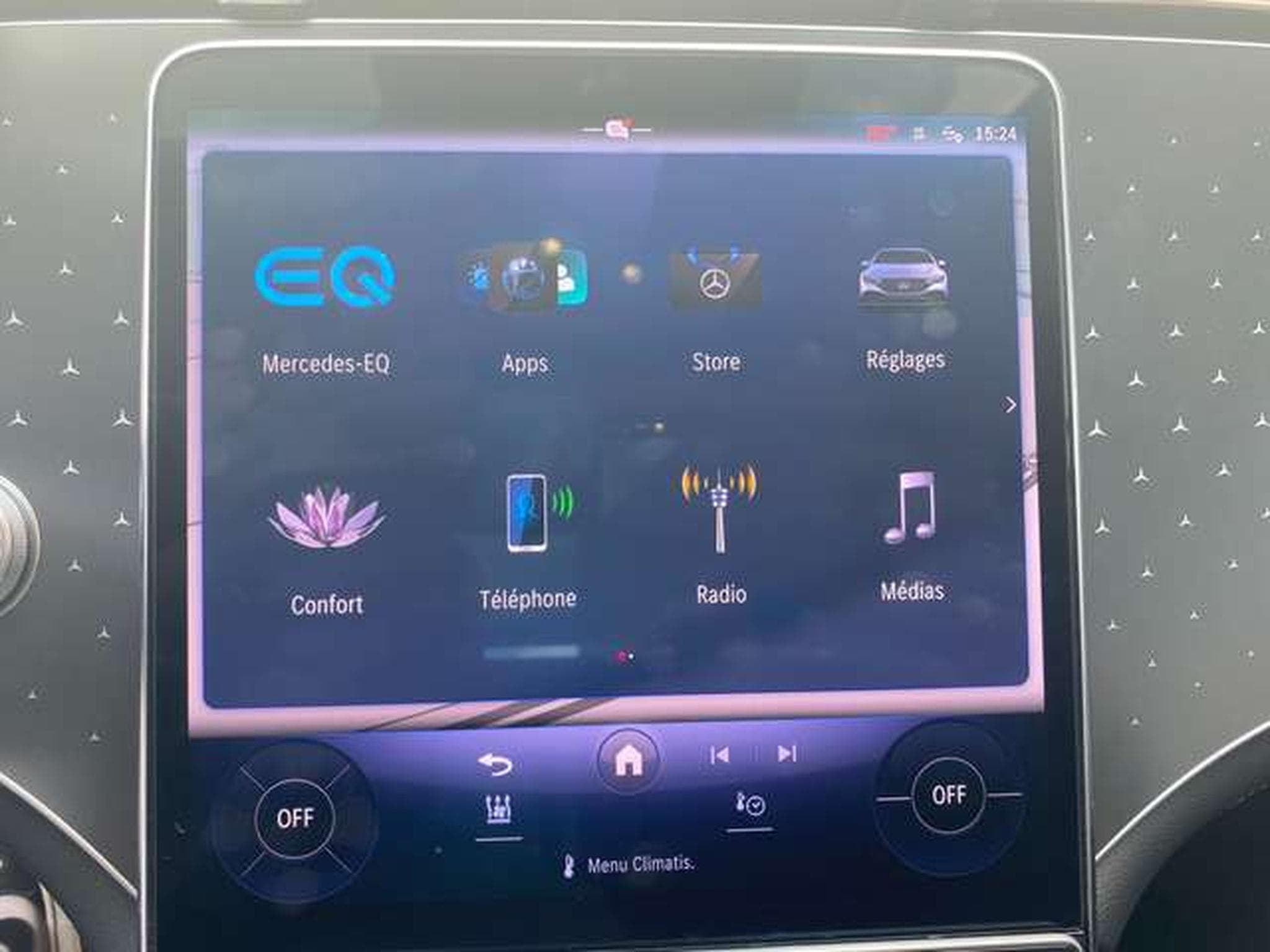 Mercedes EQE EQE 350+ (2022) - Photo 14