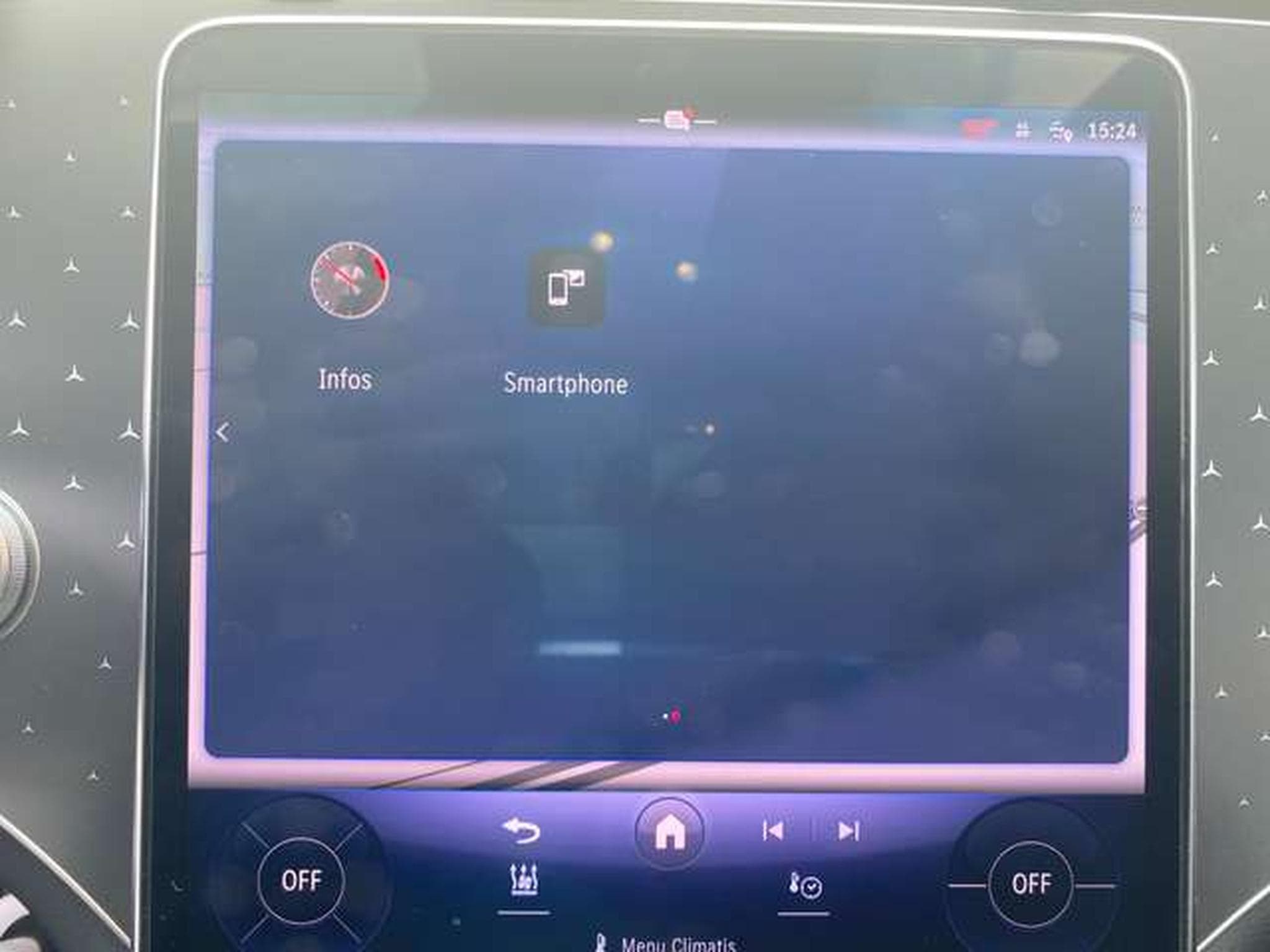 Mercedes EQE EQE 350+ (2022) - Photo 15