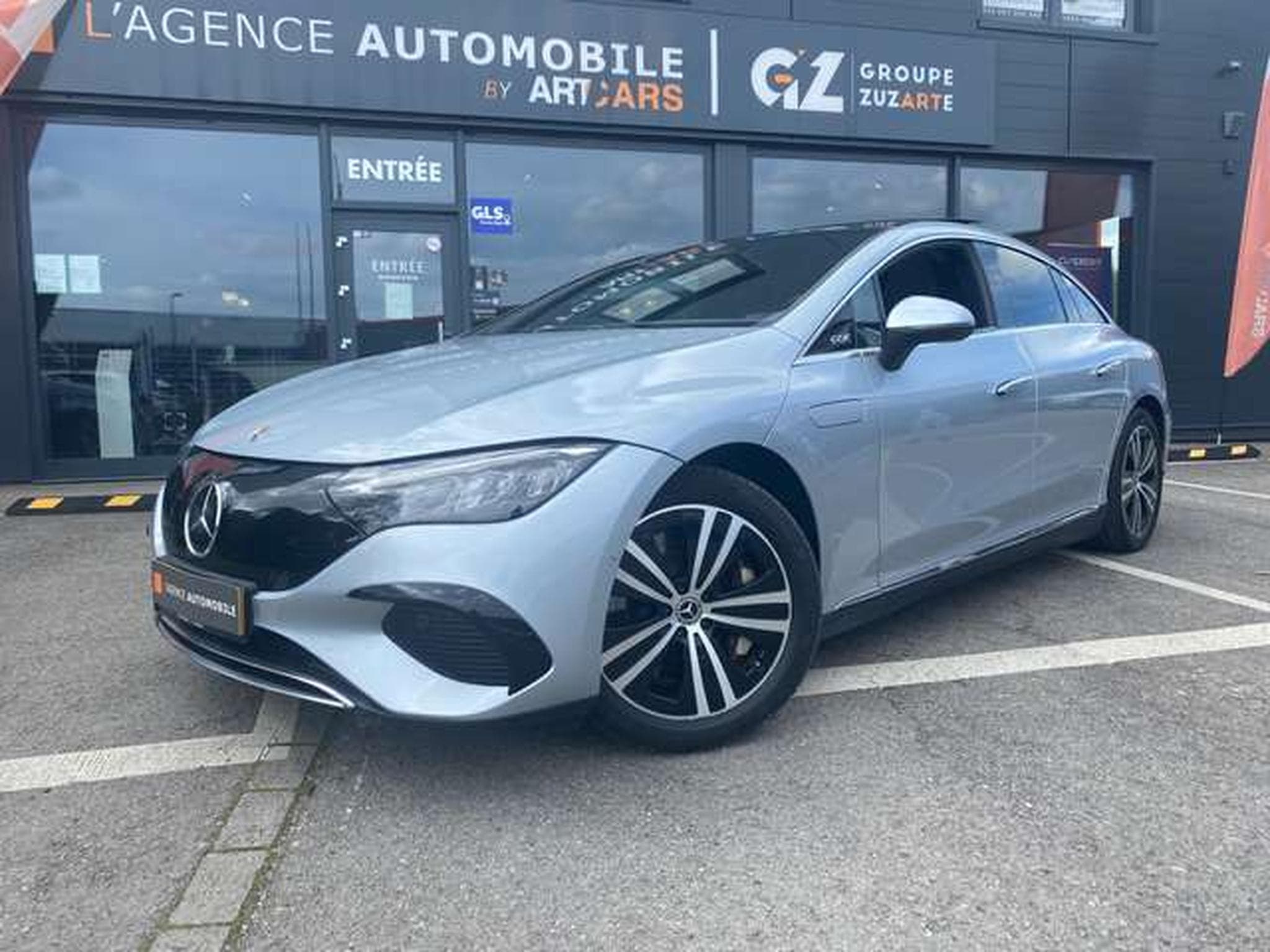 Mercedes EQE EQE 350+ (2022) - Photo 2