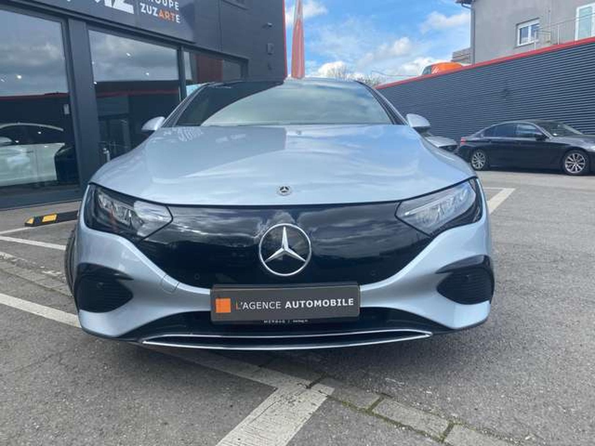 Mercedes EQE EQE 350+ (2022) - Photo 3