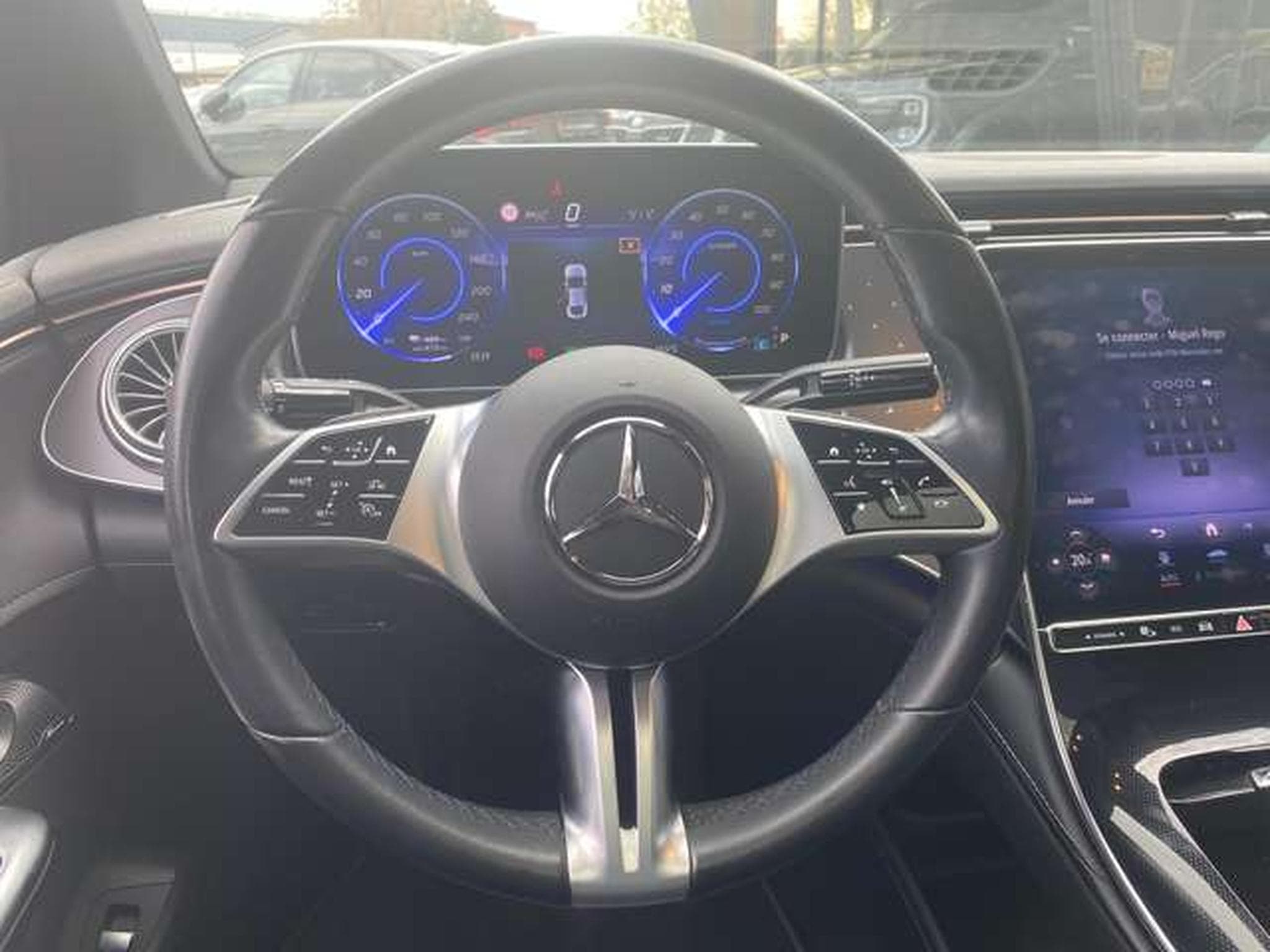 Mercedes EQE EQE 350+ (2022) - Photo 8