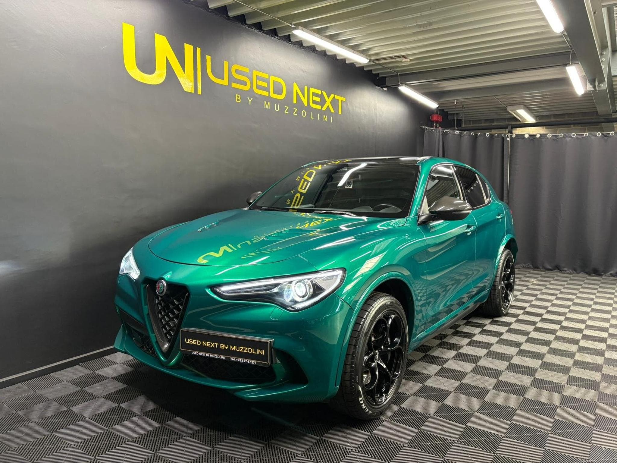 Alfa-Romeo Stelvio V6 Biturbo Quadrifoglio (2021) - Foto 1