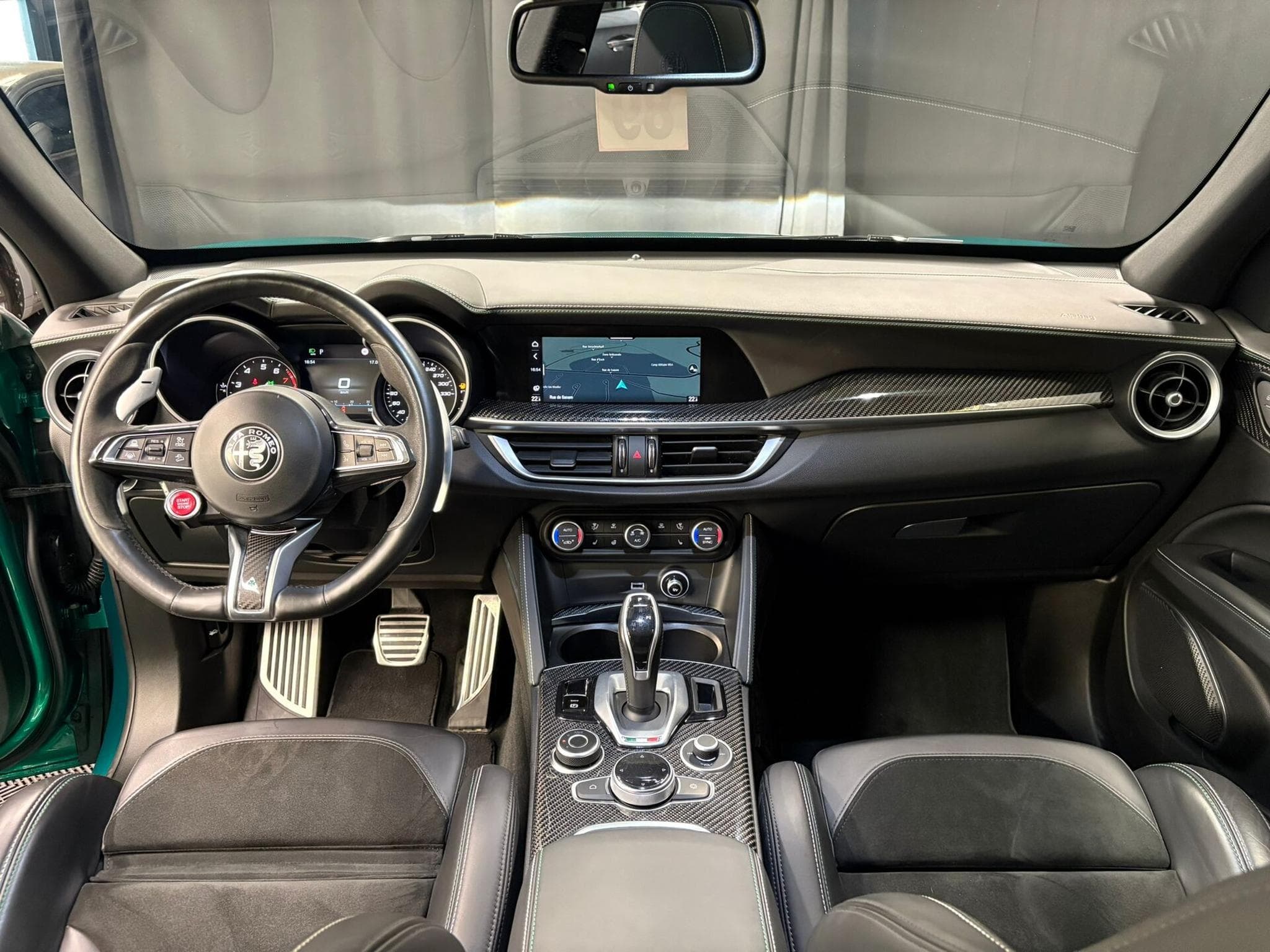 Alfa-Romeo Stelvio V6 Biturbo Quadrifoglio (2021) - Foto 14