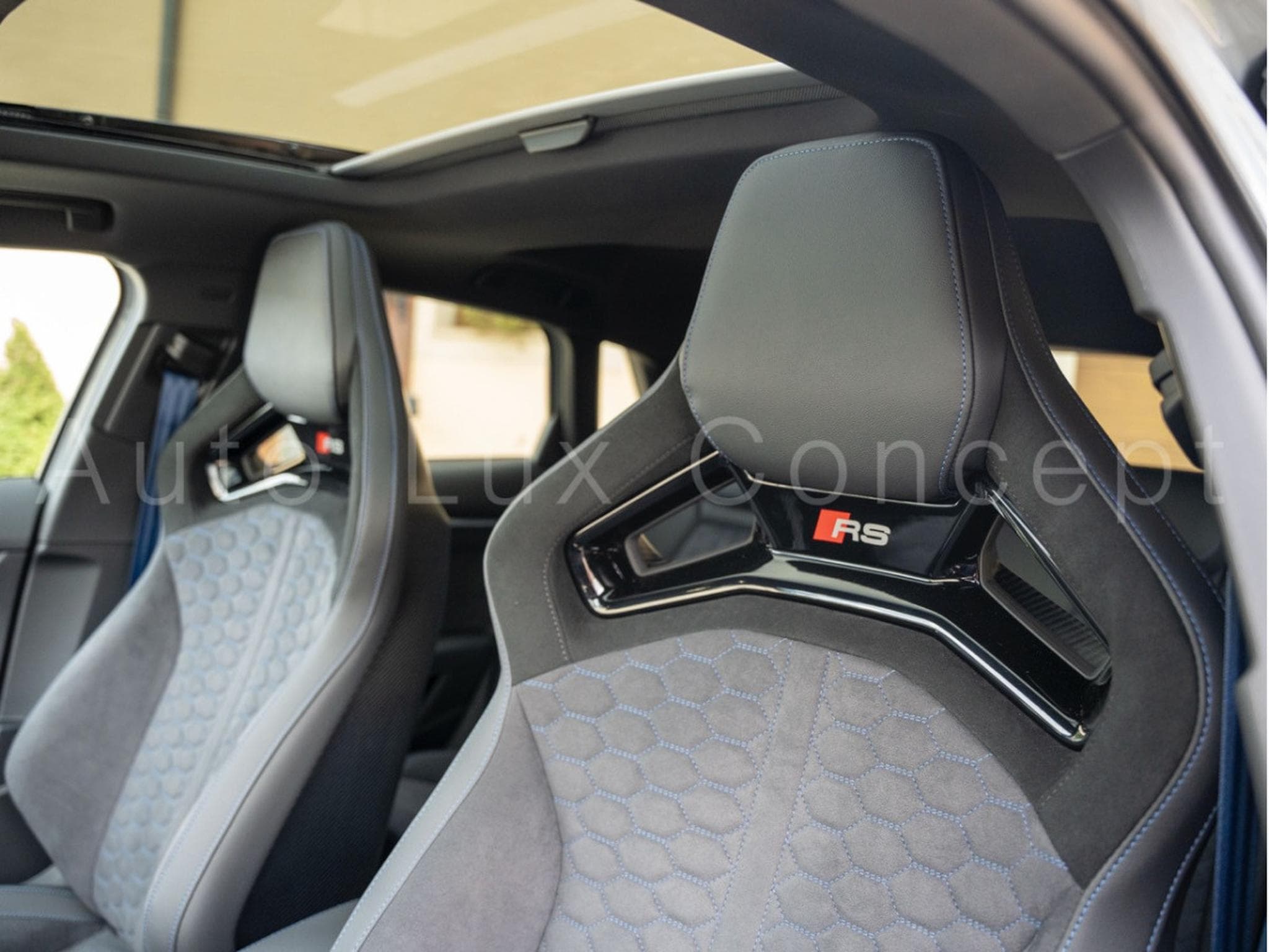 Audi RS3 Sportback Performance Edition 1 OF 300 (2023) - Photo 8