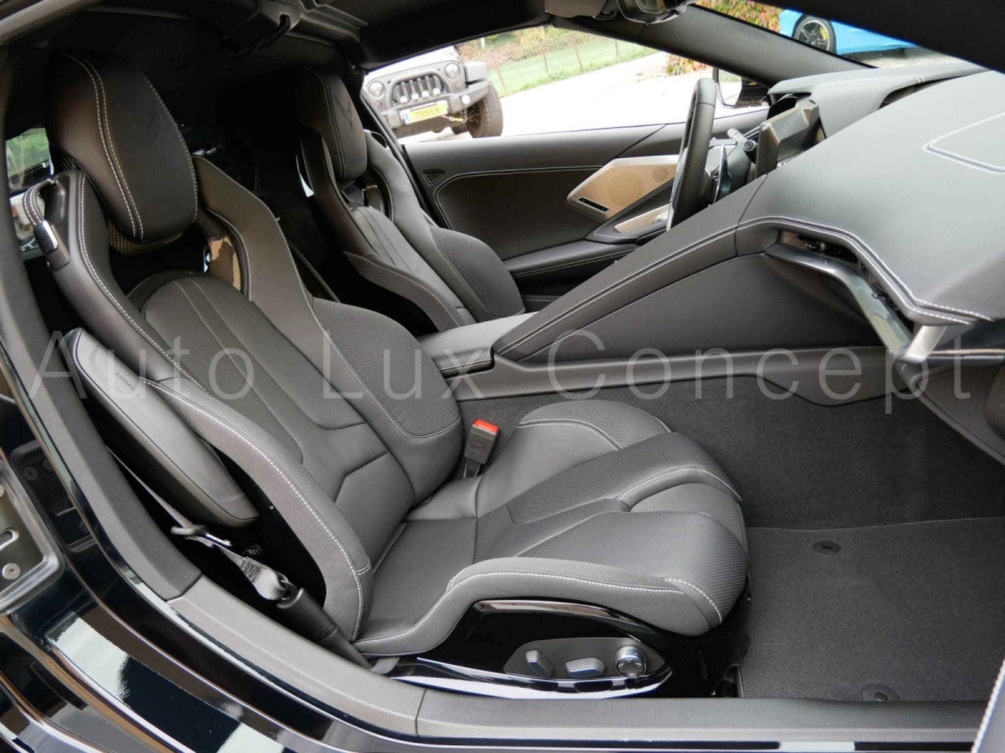 Chevrolet Corvette C8 Stingray Coupé 2LT (2023) - Photo 26