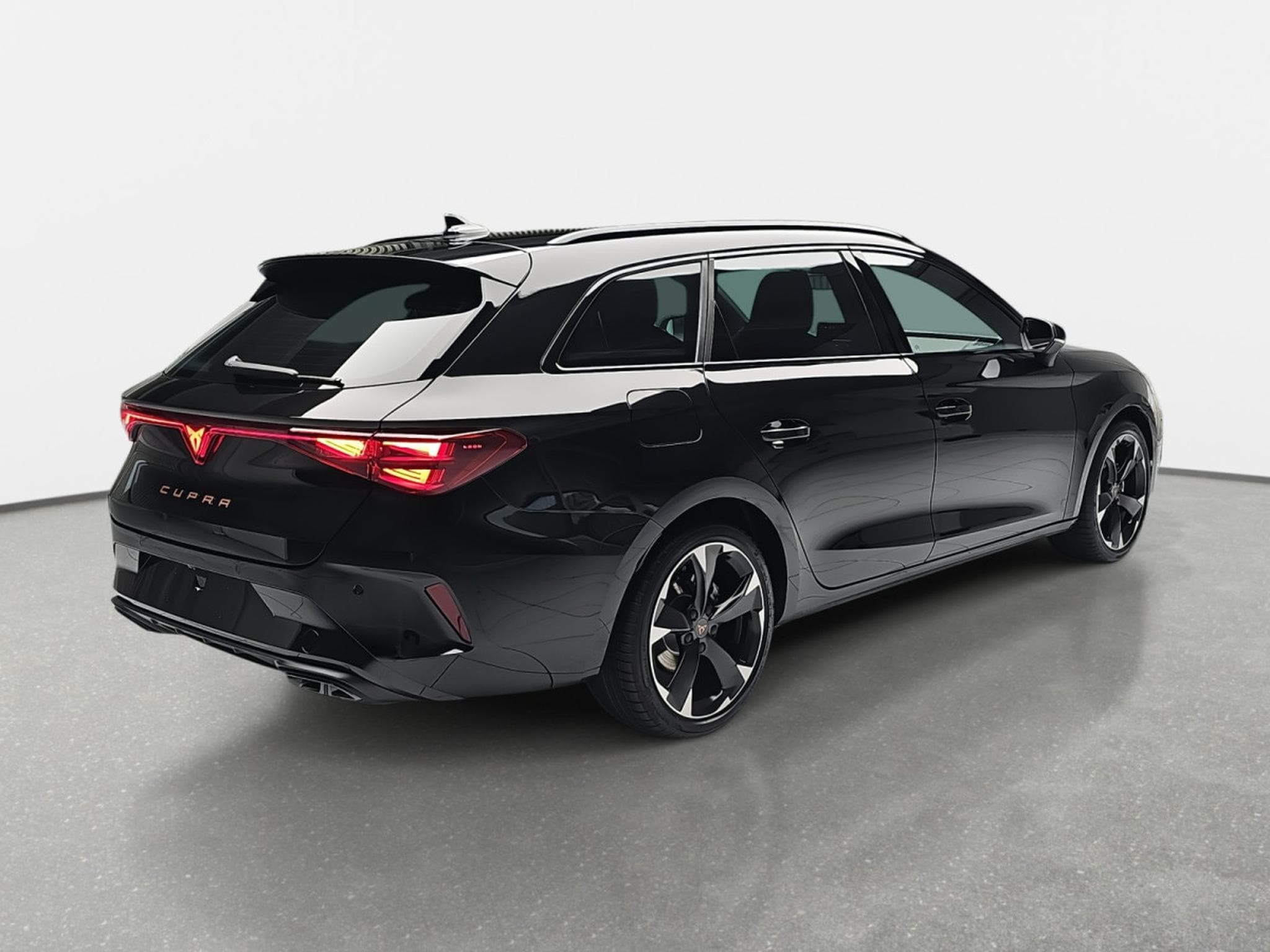 Cupra Leon 1.5 eTSi DSG 150 Kombi (2025) - Photo 4