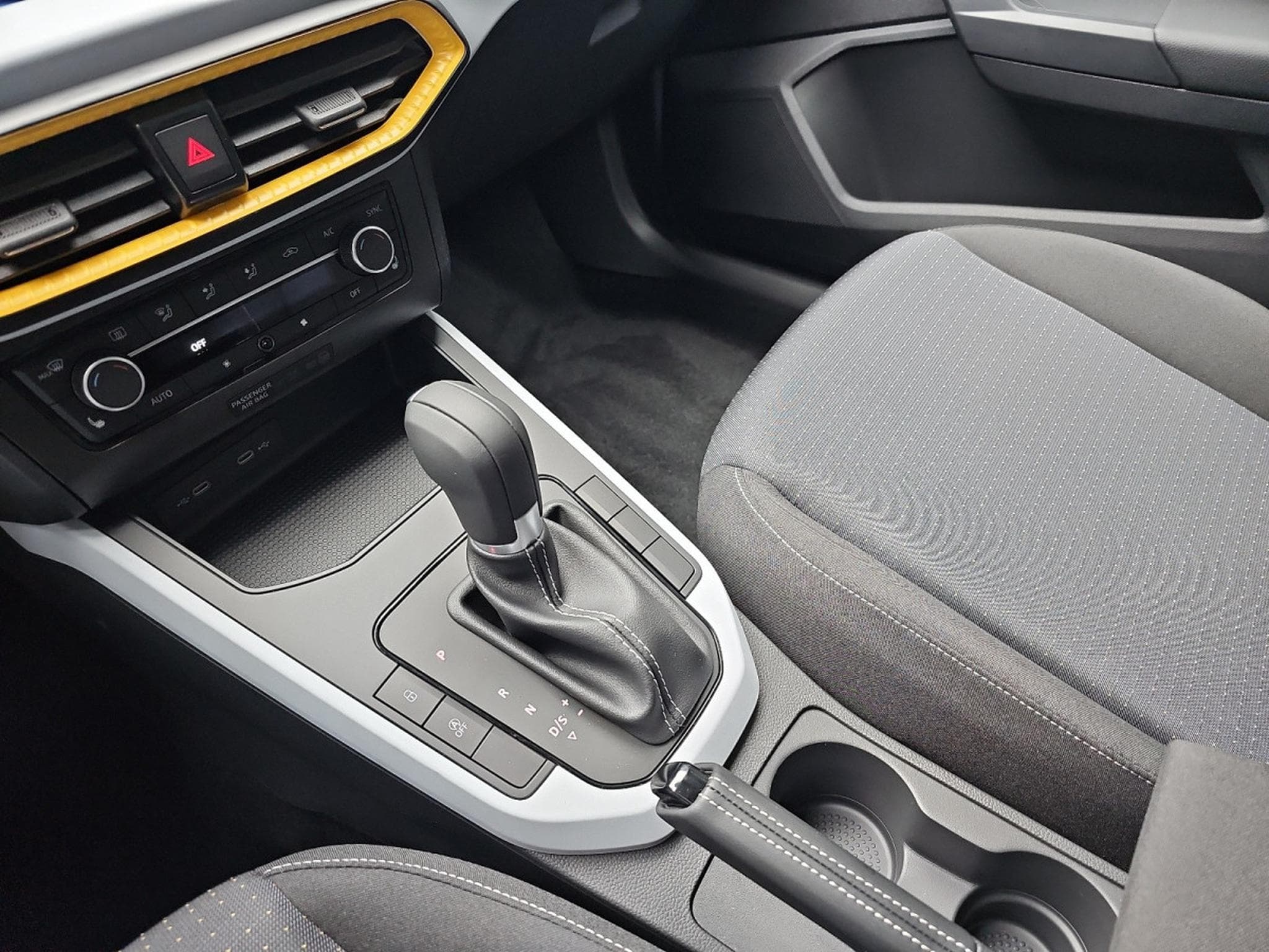 Seat Arona 1.0 TSi 116 DSG Style (2025) - Photo 12