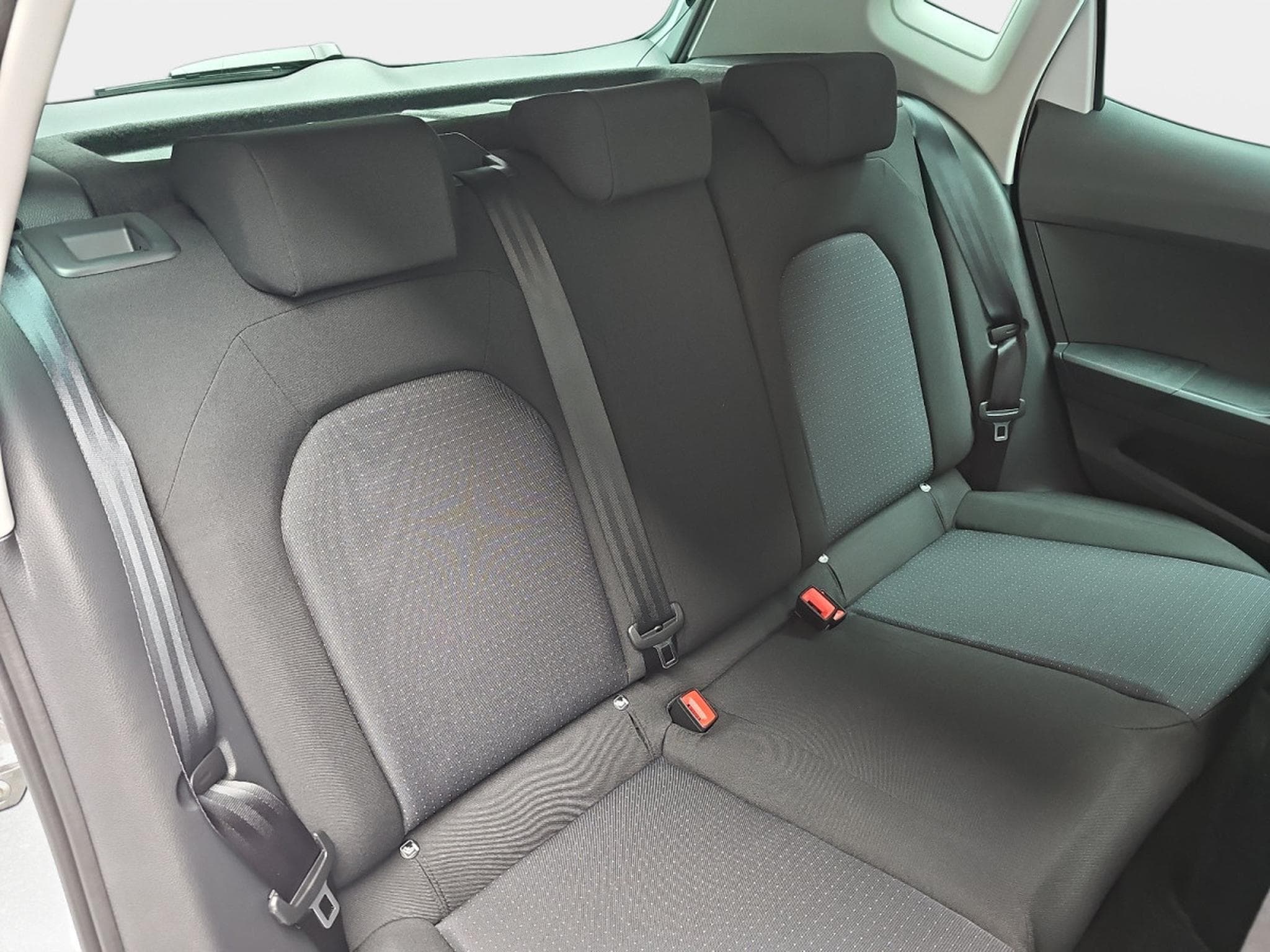 Seat Arona 1.0 TSi 116 DSG Style (2025) - Photo 17