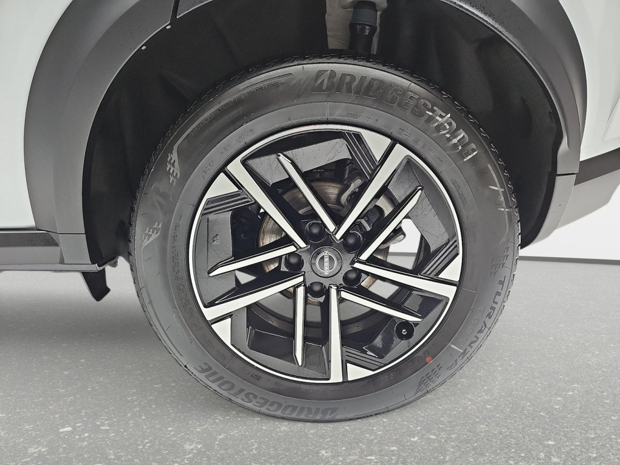 Nissan Juke 1.0 DIG-T 114 Auto N-Connecta (2025) - Photo 6