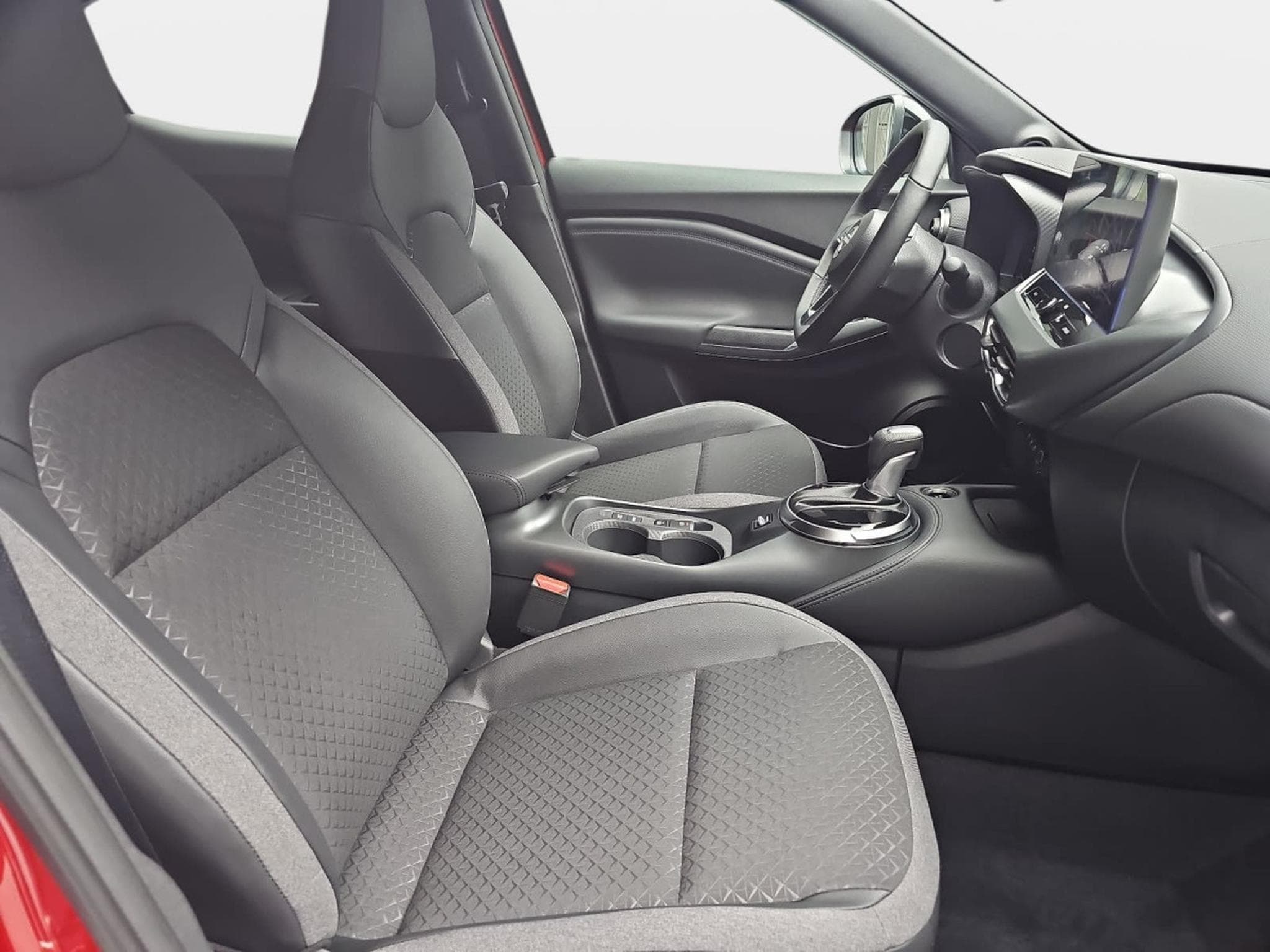 Nissan Juke 1.6 Hybrid 143 N-Connecta (2026) - Photo 14