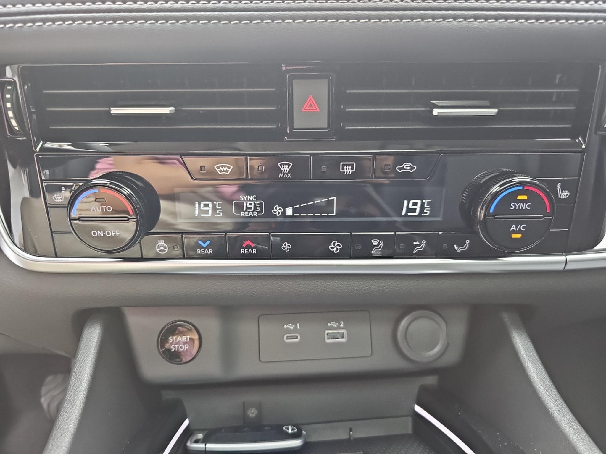 Nissan X-Trail 1.5 VC-T MHEV 163 AUTO N-Connecta (2026) - Photo 10