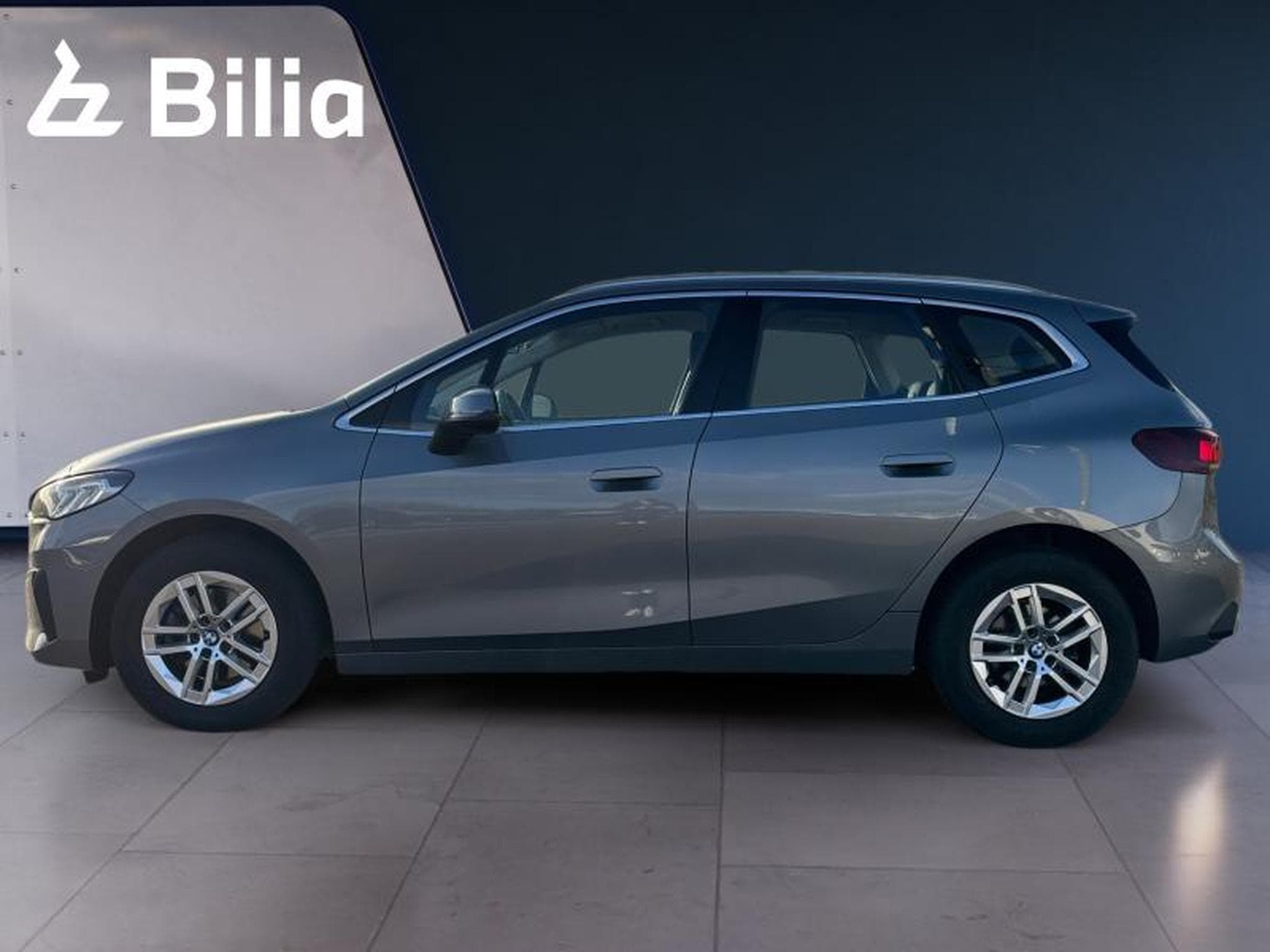 BMW 218 218i Active Tourer (2023) - Photo 3