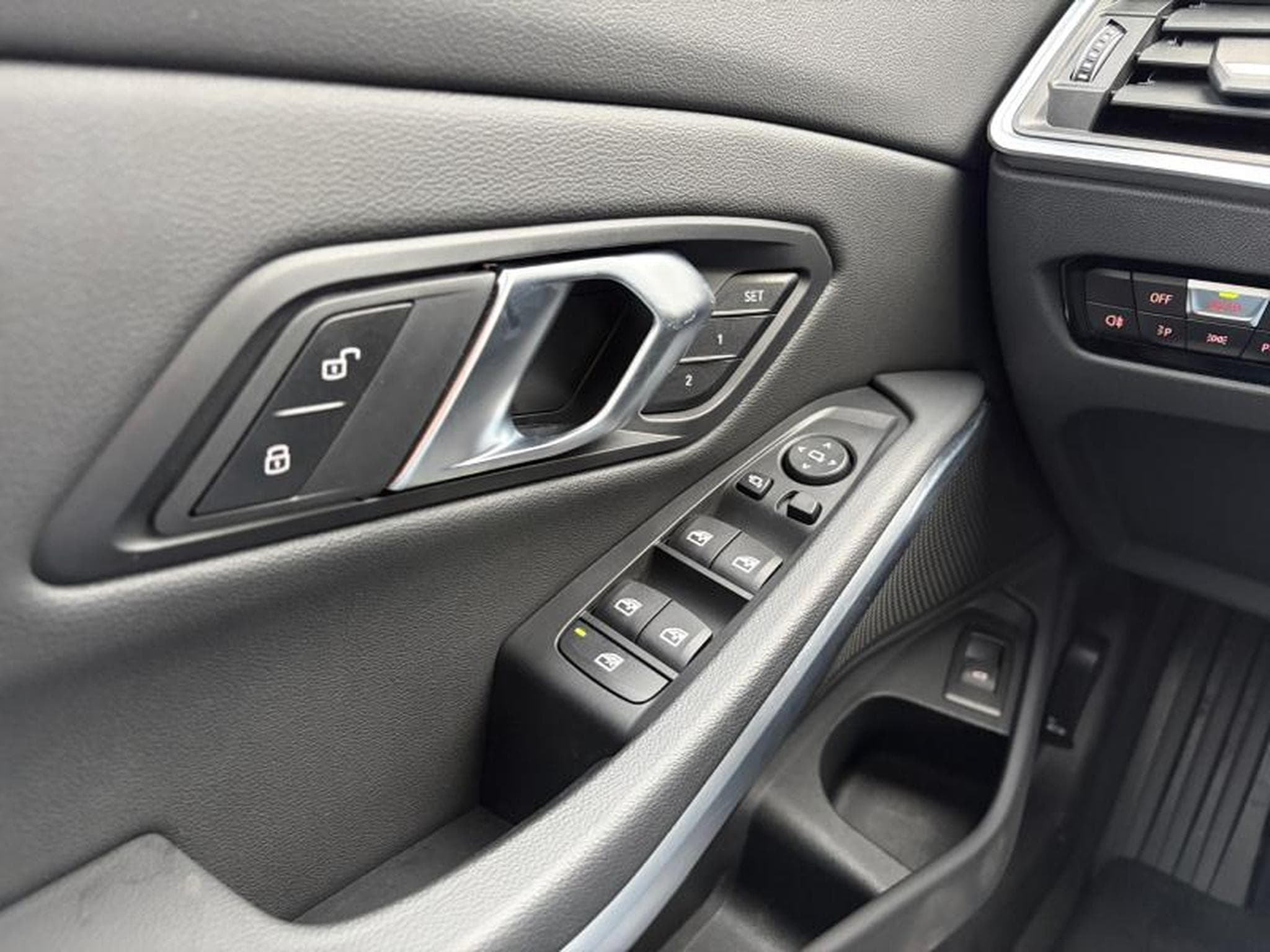 BMW 320 320d xDrive Touring Kit M Sport (2023) - Photo 9