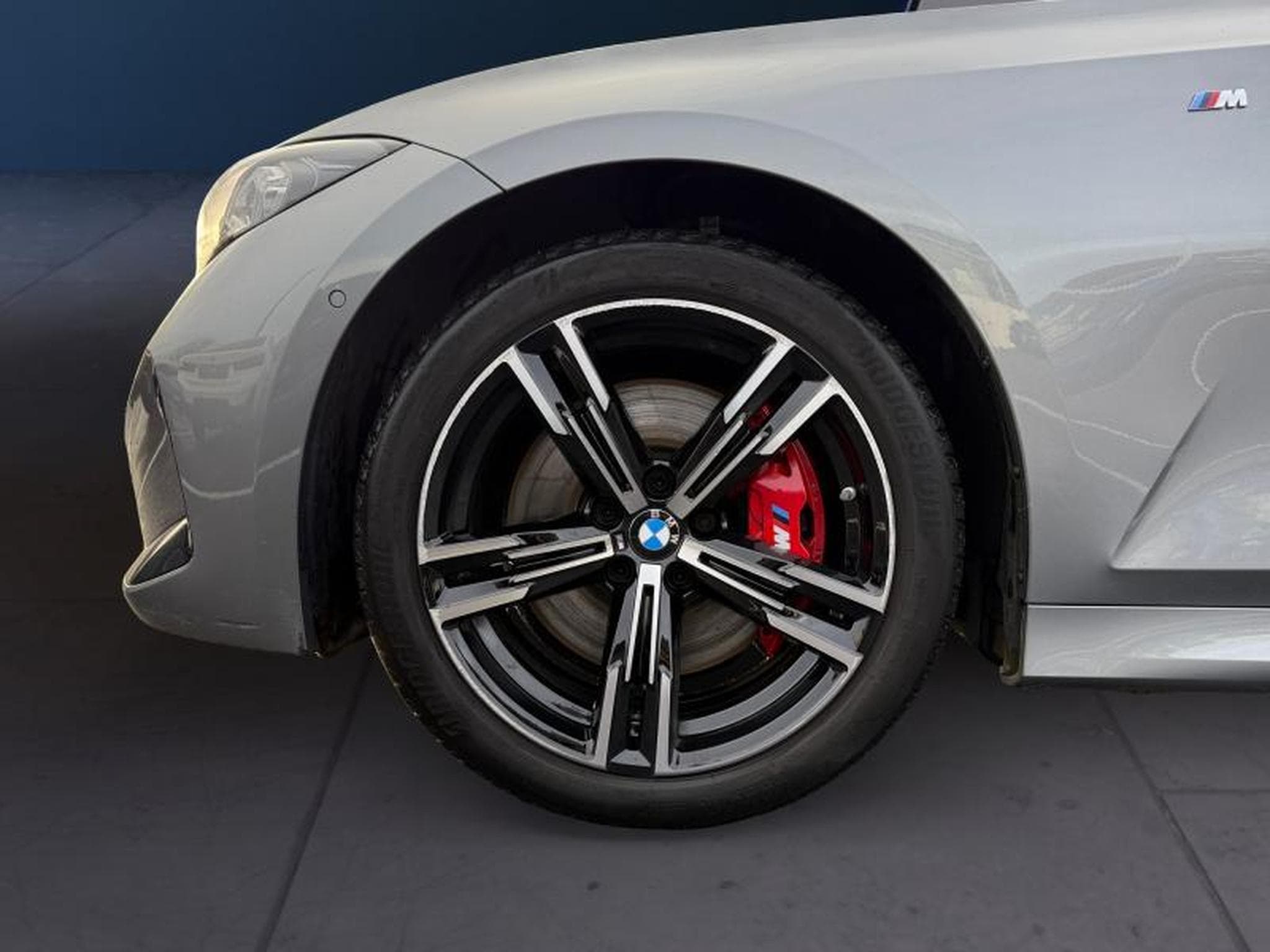 BMW 318 318i Touring Kit M Sport (2025) - Photo 4