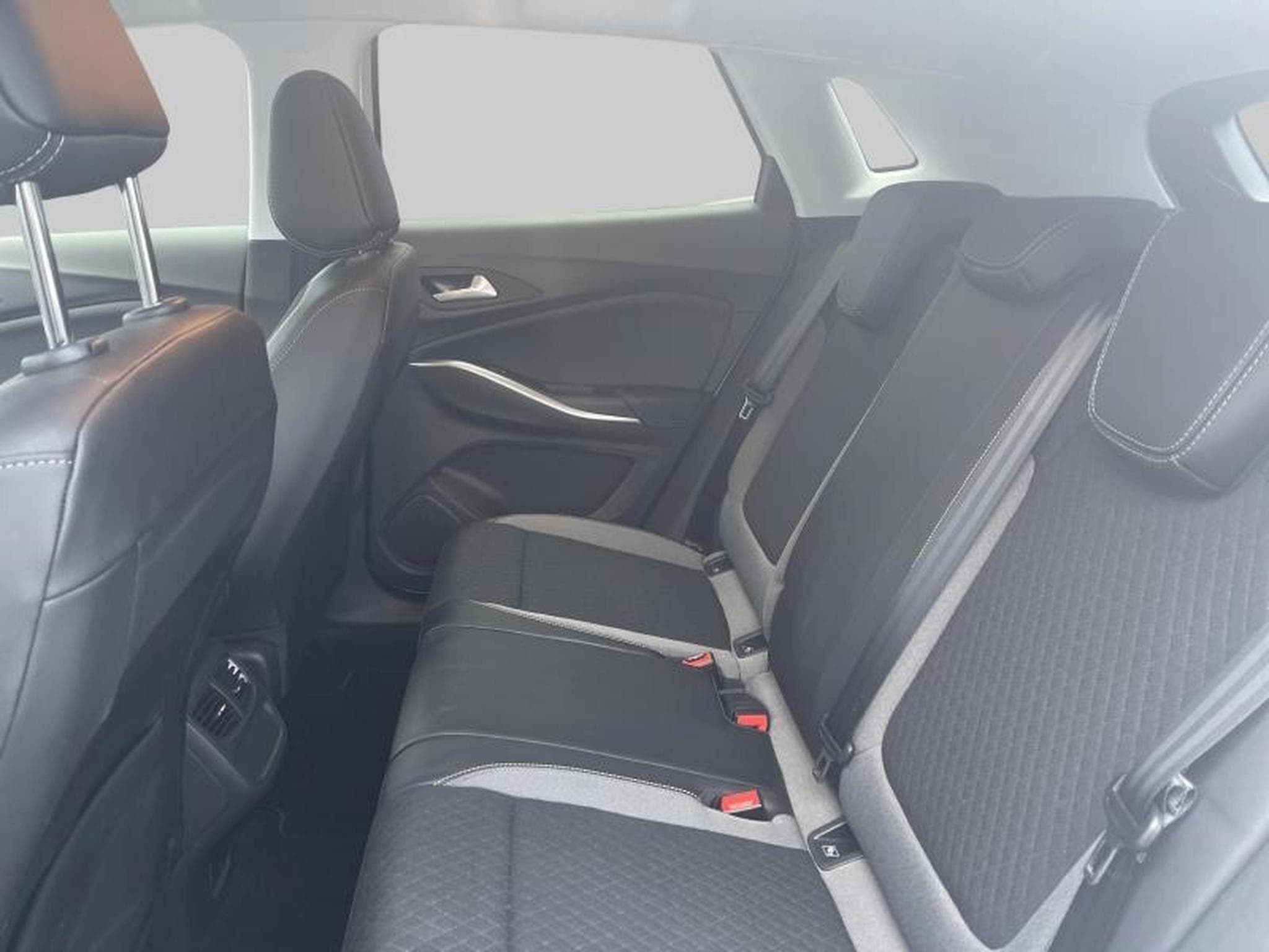 Opel Grandland Business Elegance (2023) - Photo 7