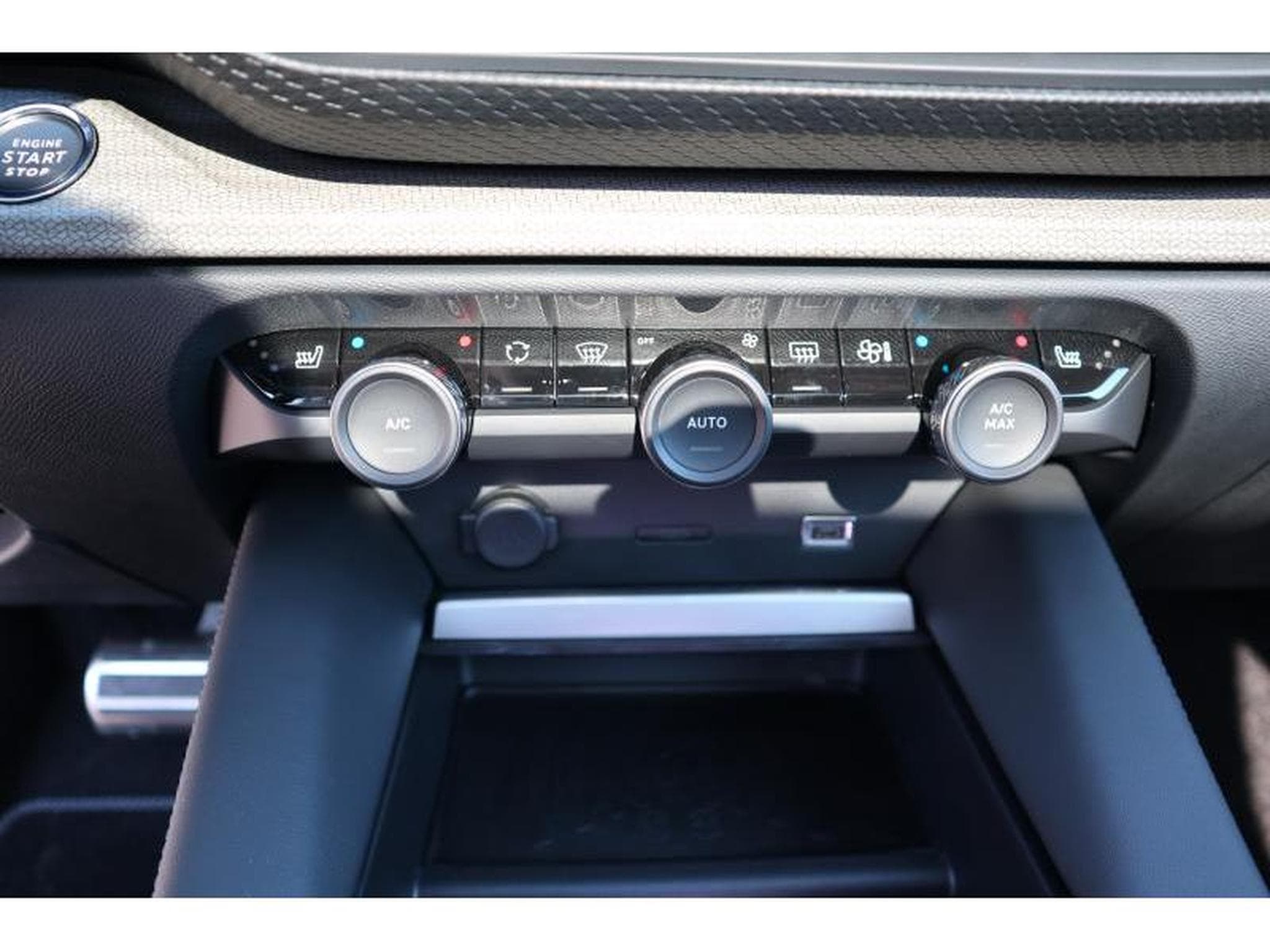 Citroen C5 X Shine (2023) - Photo 17
