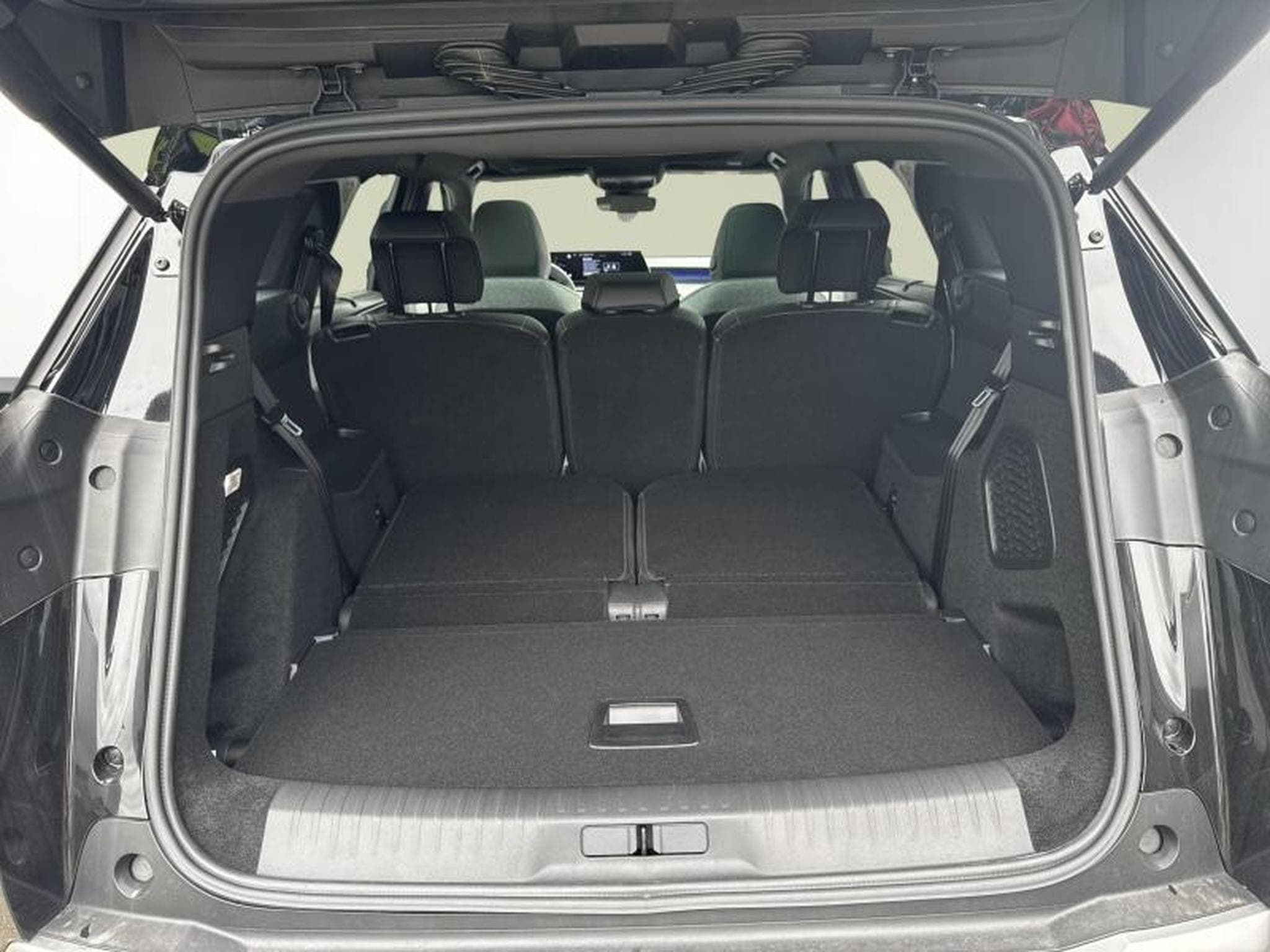 Peugeot 5008 III & e- GT (2025) - Photo 11