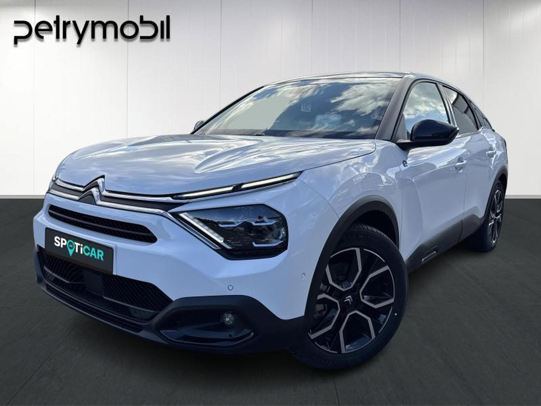 Citroen C4 E Shine (2023) - Photo 1