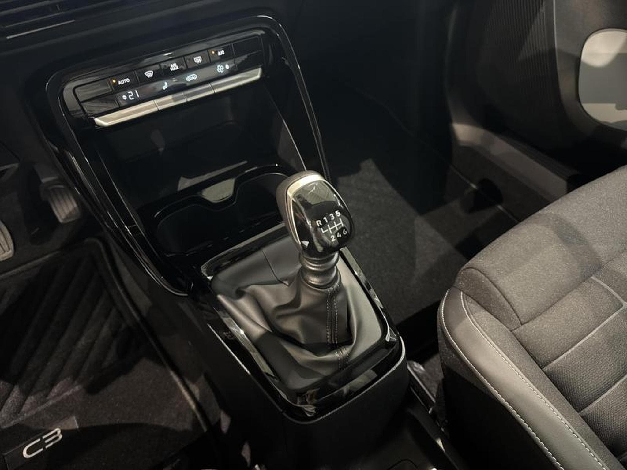 Citroen C3 & ë- IV Max (2024) - Photo 10