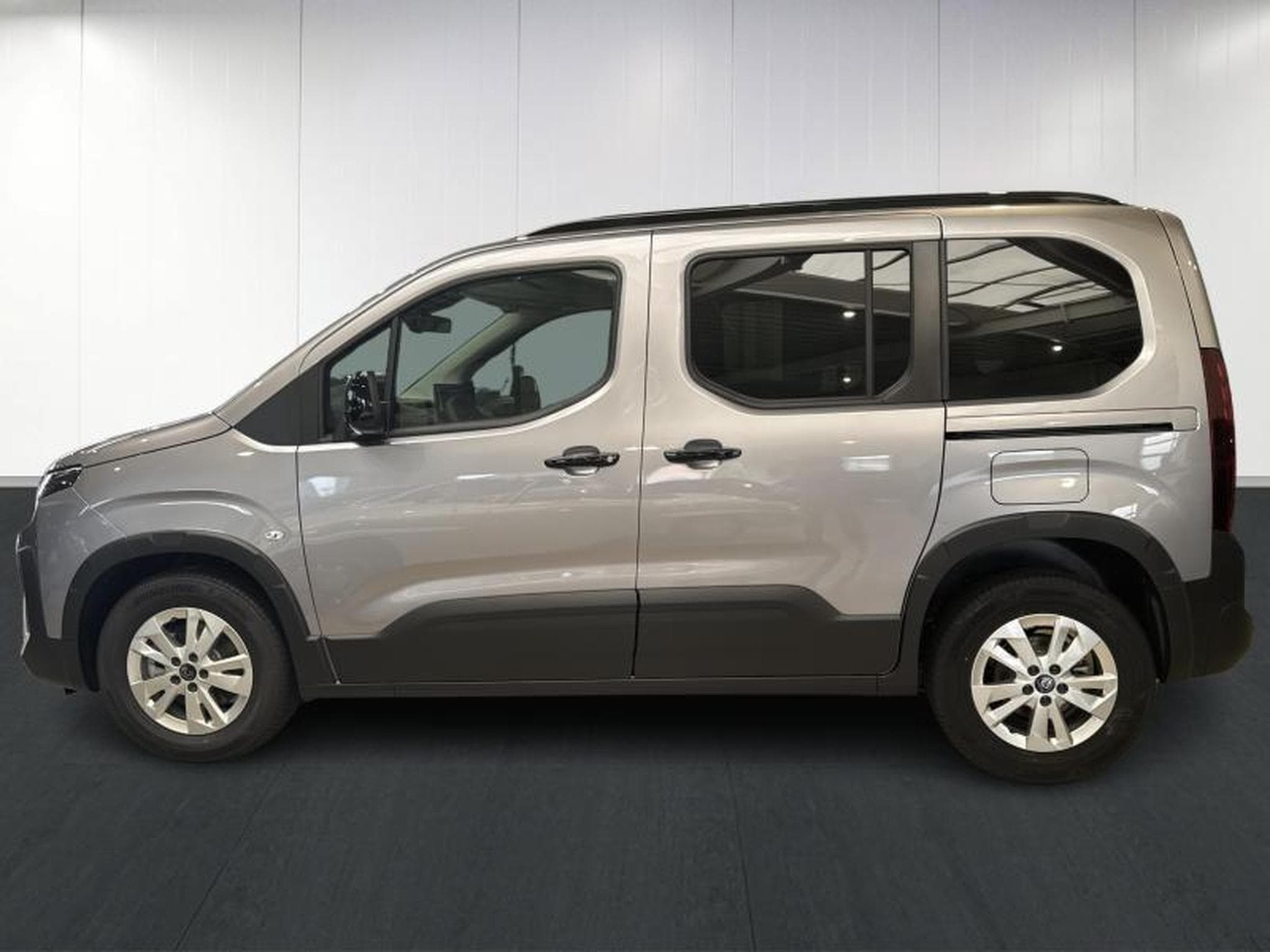 Peugeot Rifter Allure (2025) - Photo 7