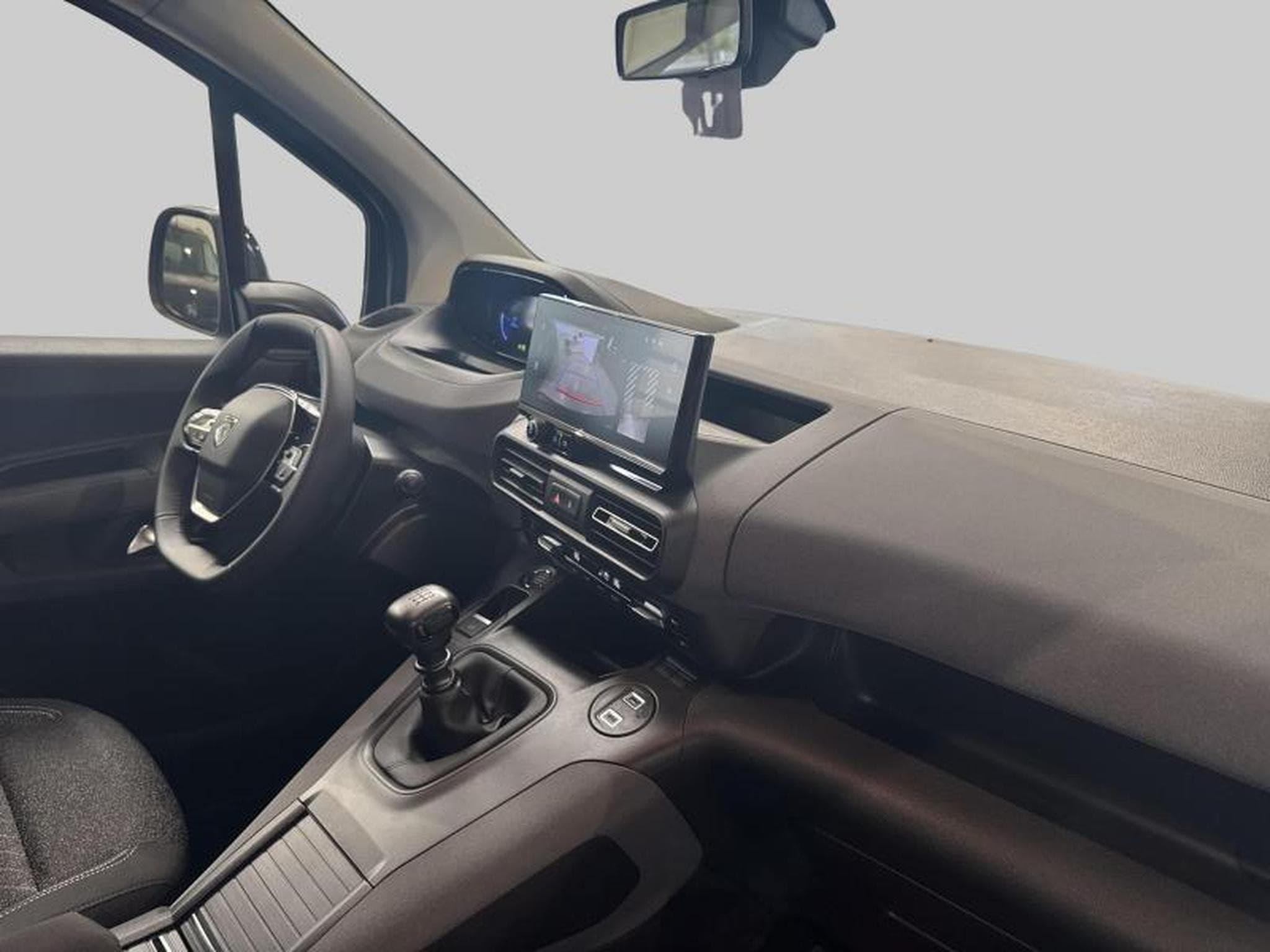 Peugeot Rifter Allure (2025) - Photo 9