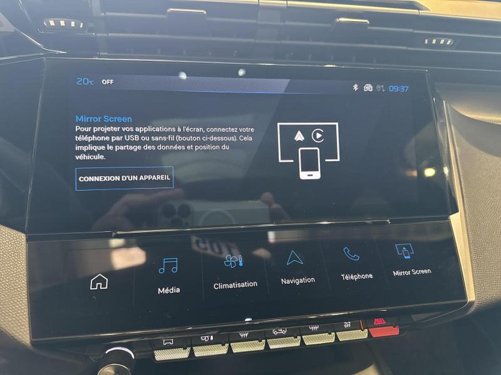 Peugeot 408 GT Plug-In Hybrid 225 EAT8 (2025) - Photo 10