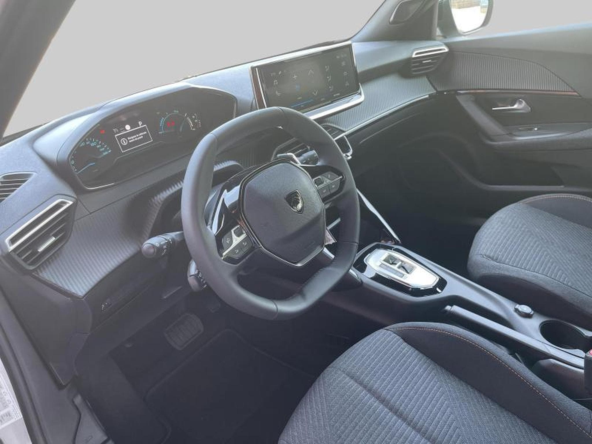 Peugeot 2008 Style Hybrid 145ch e-DSC6 (2025) - Photo 11