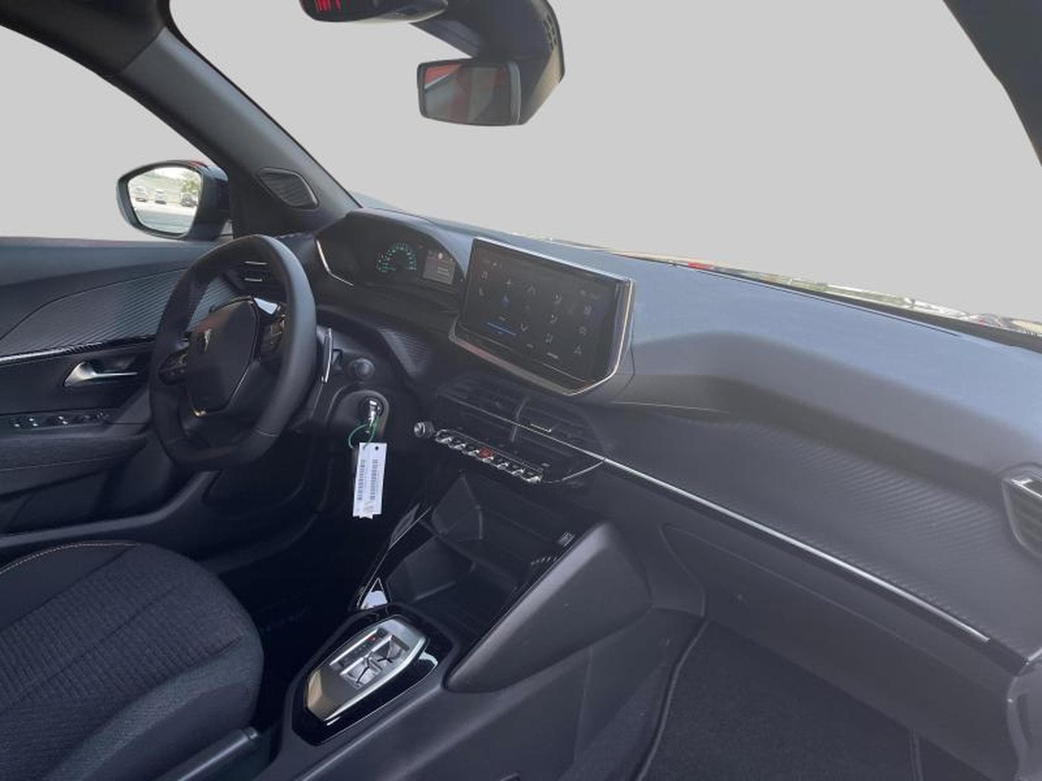 Peugeot 2008 Style Hybrid 145ch e-DSC6 (2025) - Photo 9