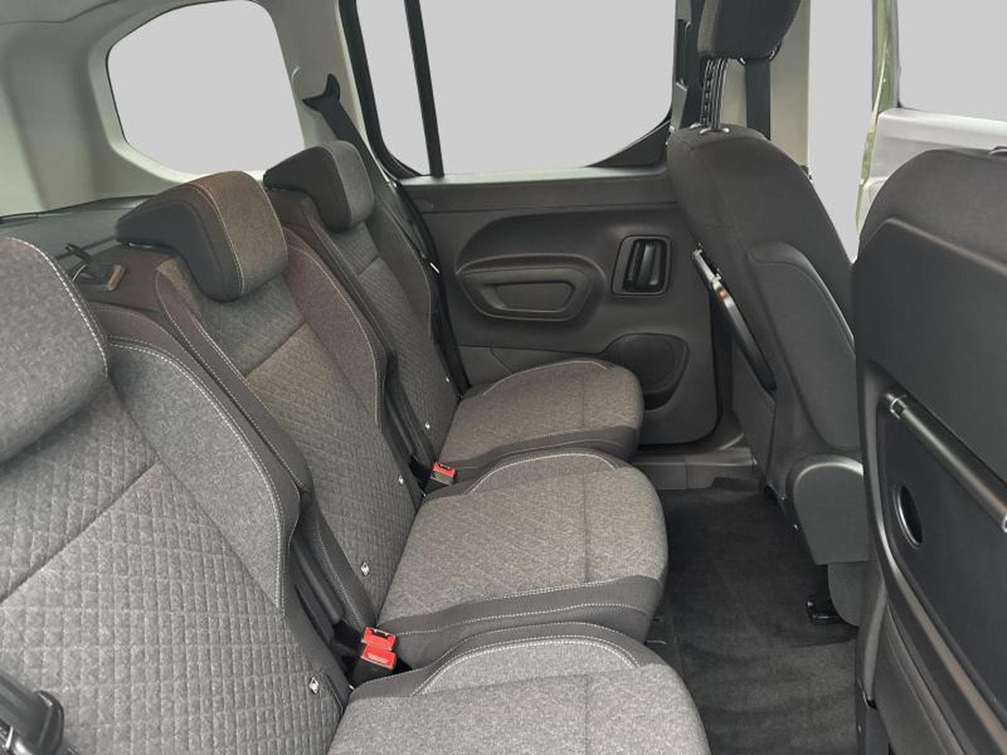 Opel Combo GS (2025) - Photo 10