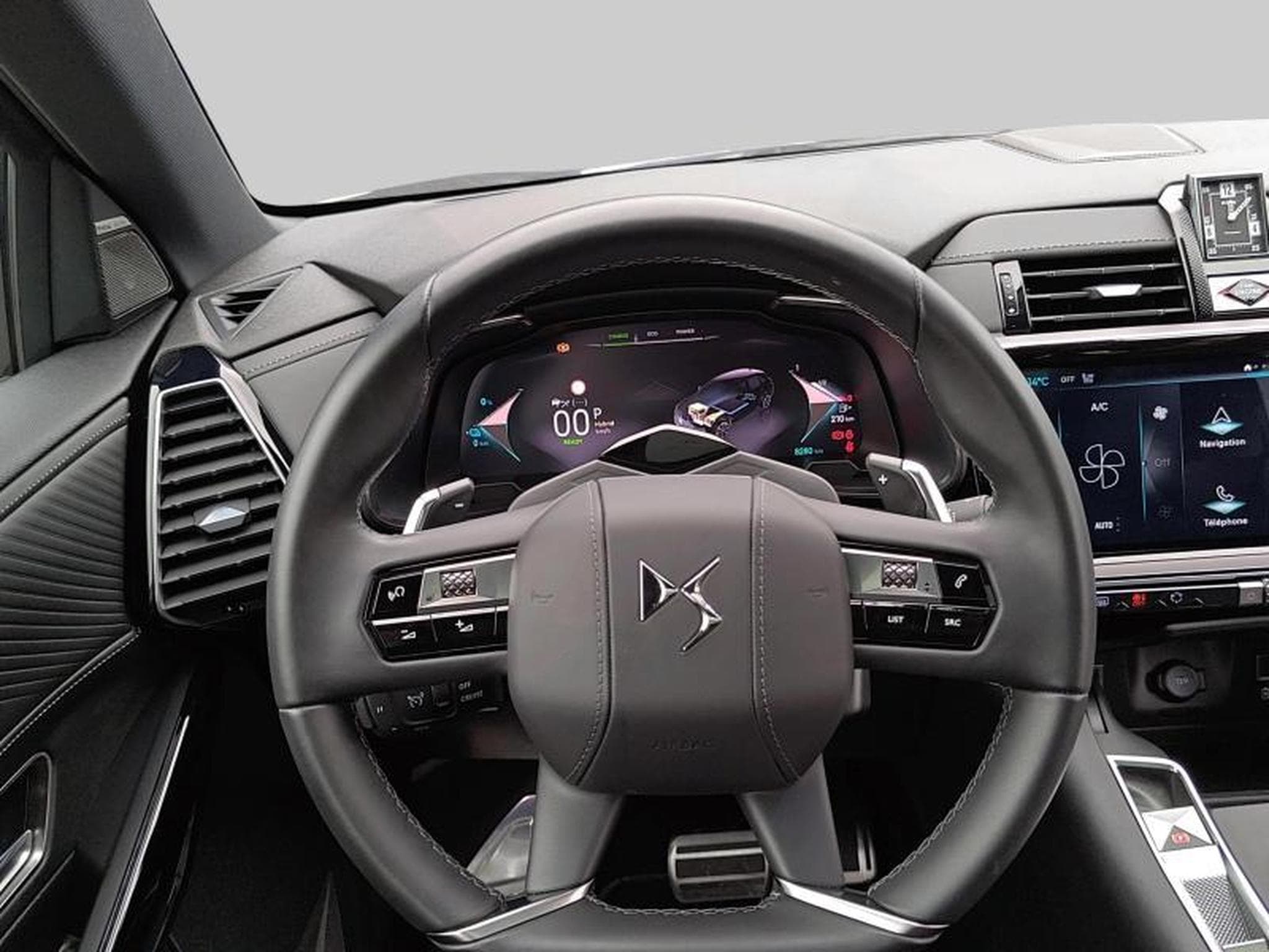 DS Automobiles DS7 E-Tense 300 Opera (2023) - Photo 7