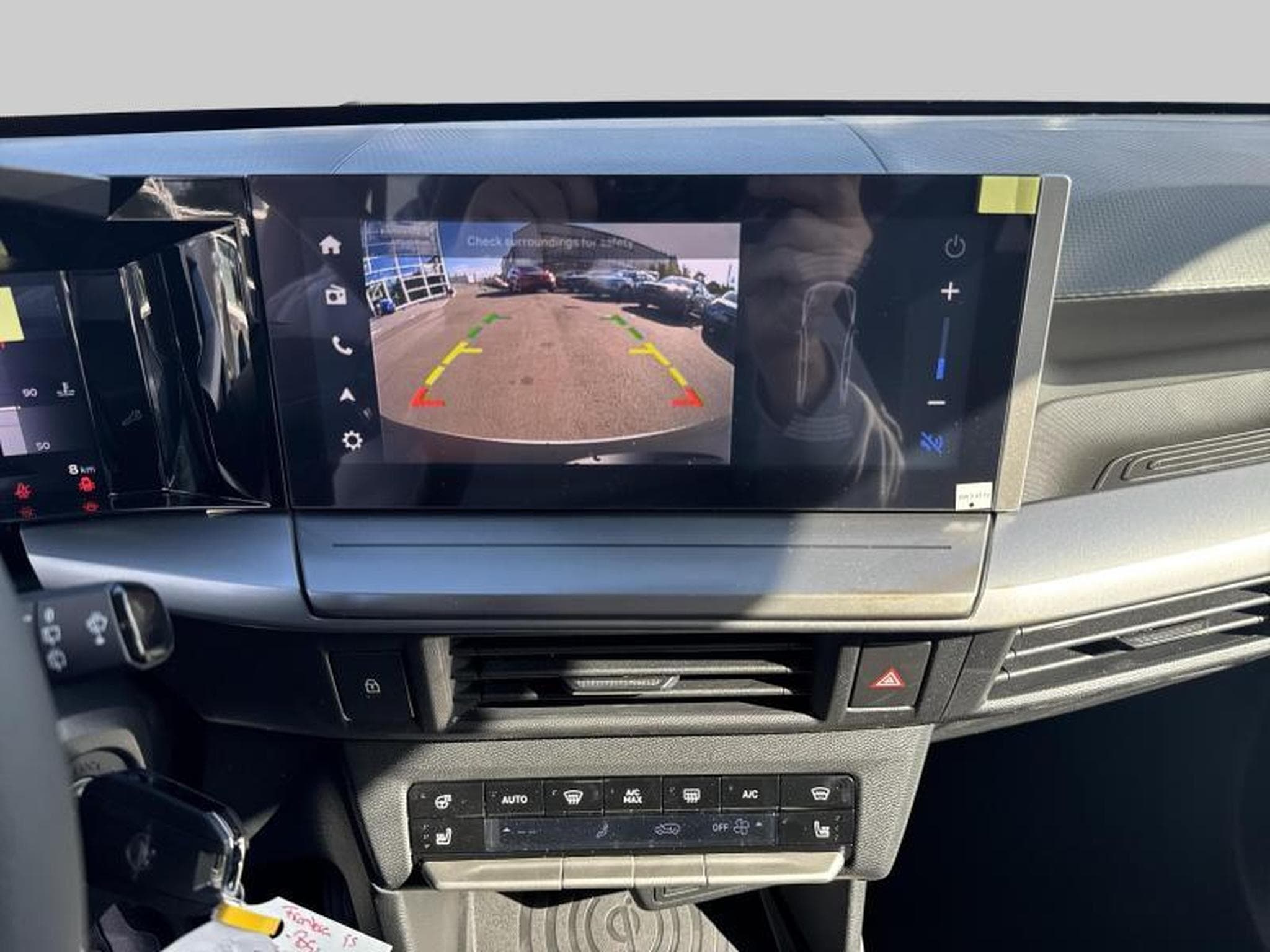 Opel Frontera & -e (2025) - Photo 18