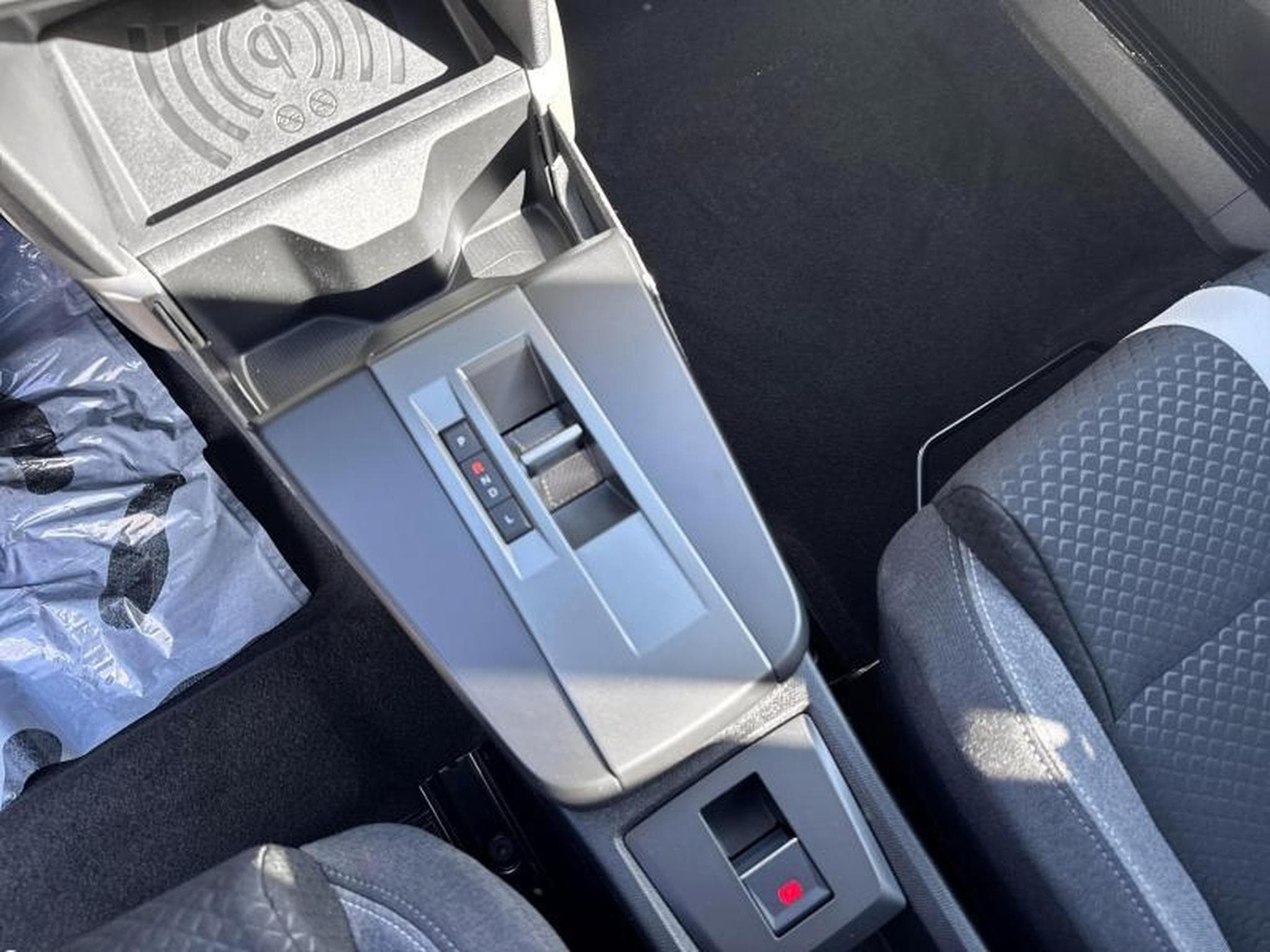 Opel Frontera & -e (2025) - Photo 19